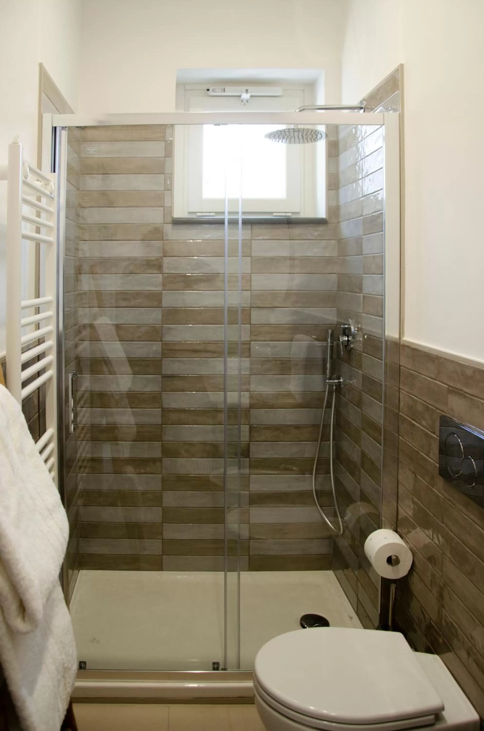 Bathroom in Donna Elena Rooms