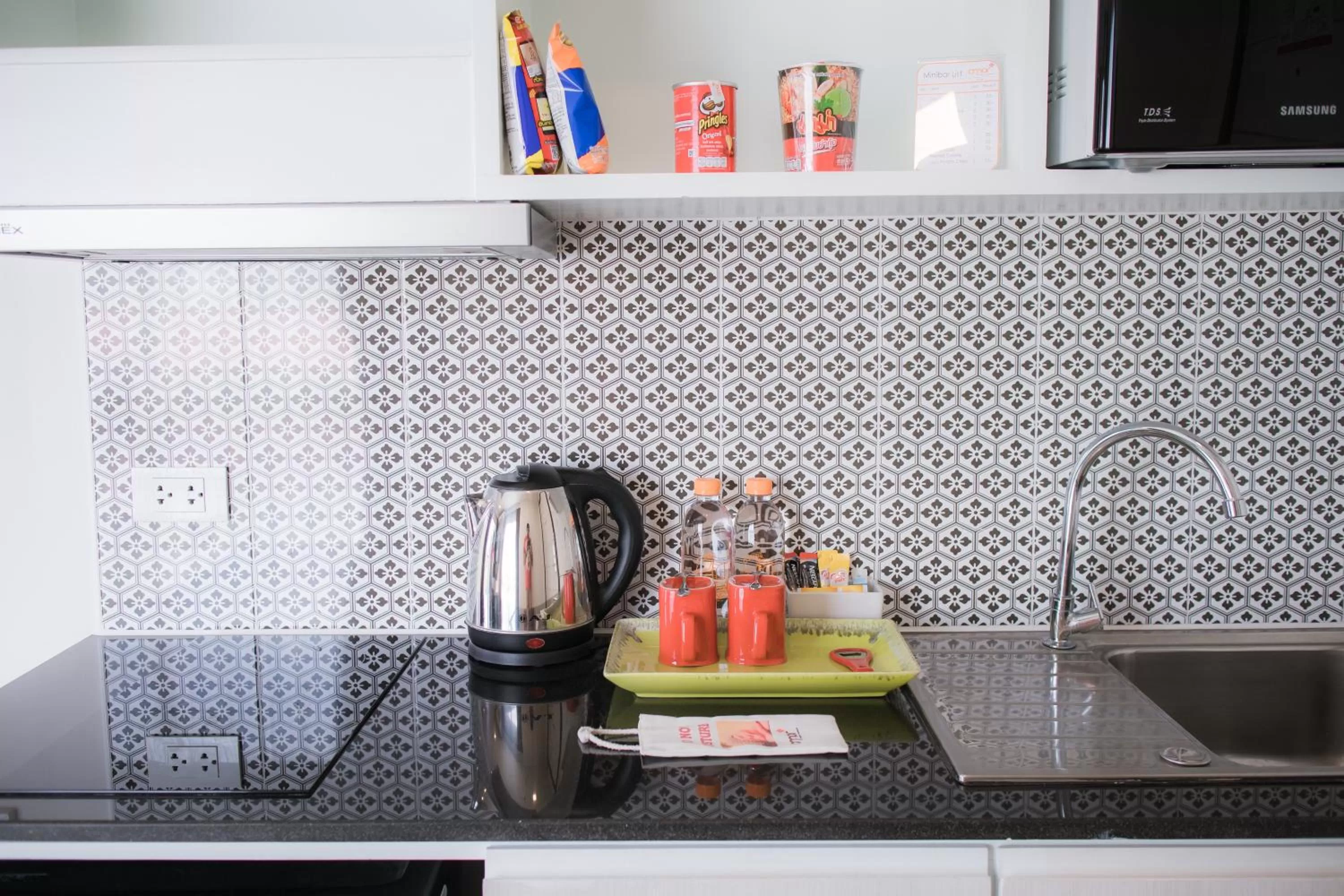 Coffee/tea facilities in Cmor Nimman by Recall Hotels