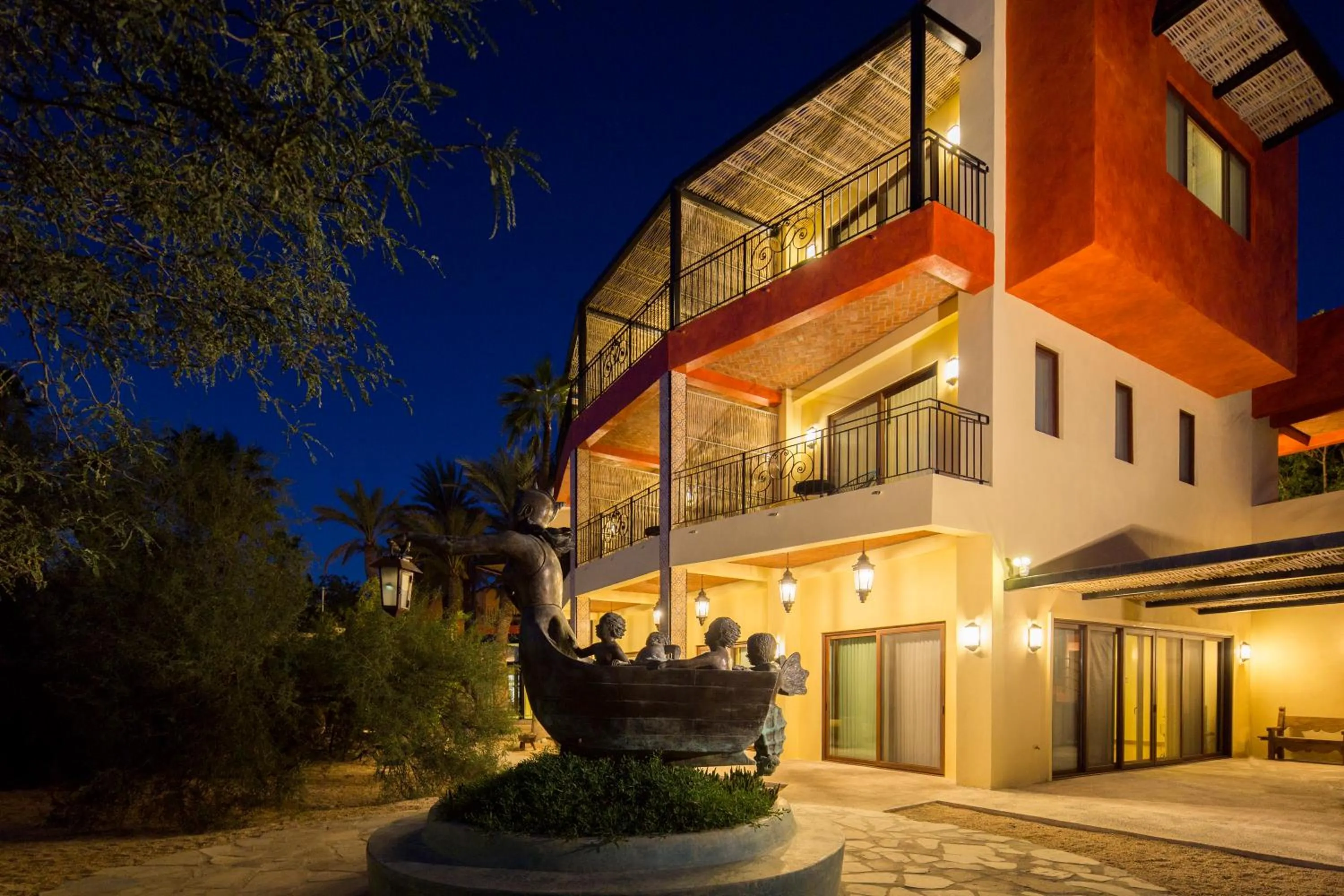 Property building in Marea La Paz