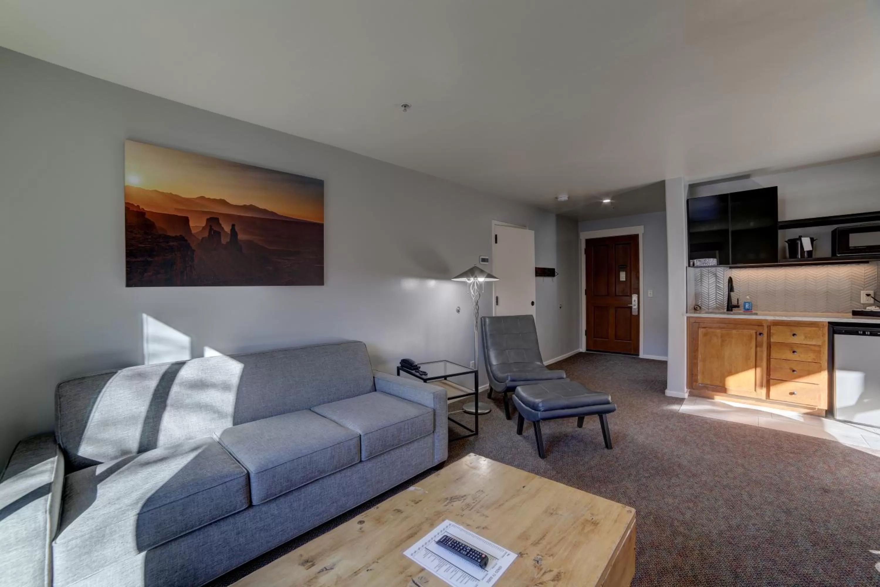 Living room in The Gonzo Inn