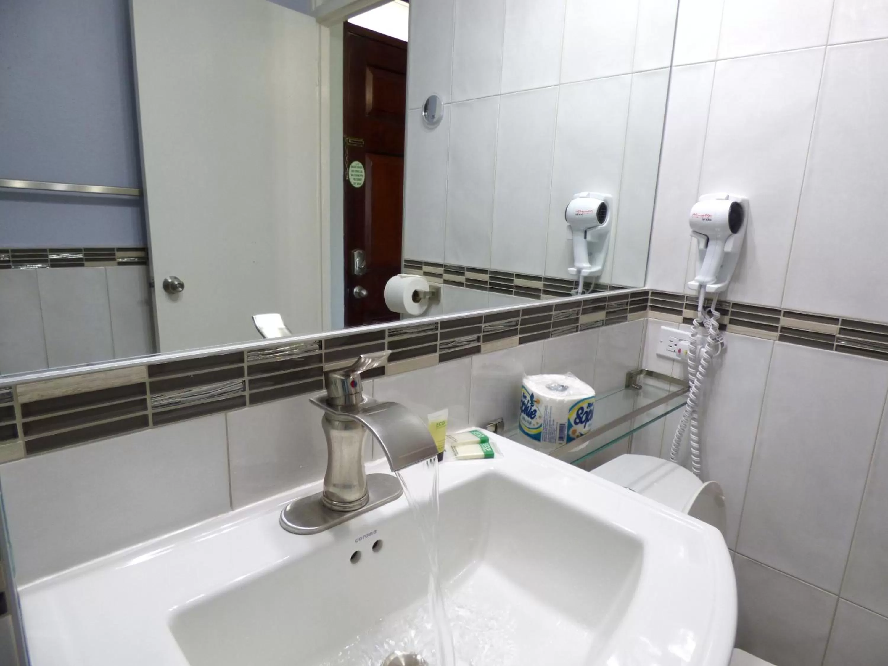 Shower in Beach One Bedroom Suite A17