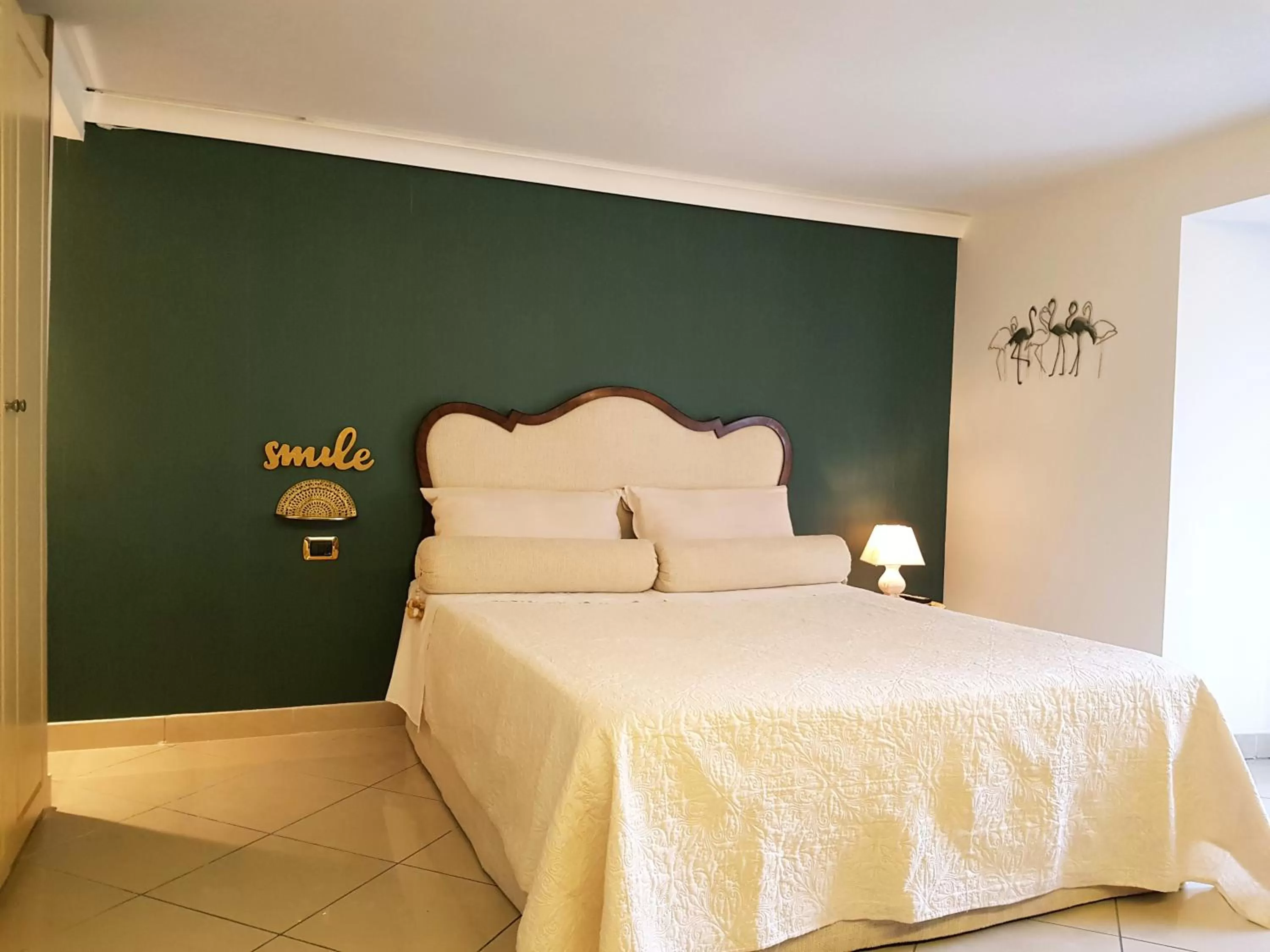 Bedroom in Medina Central