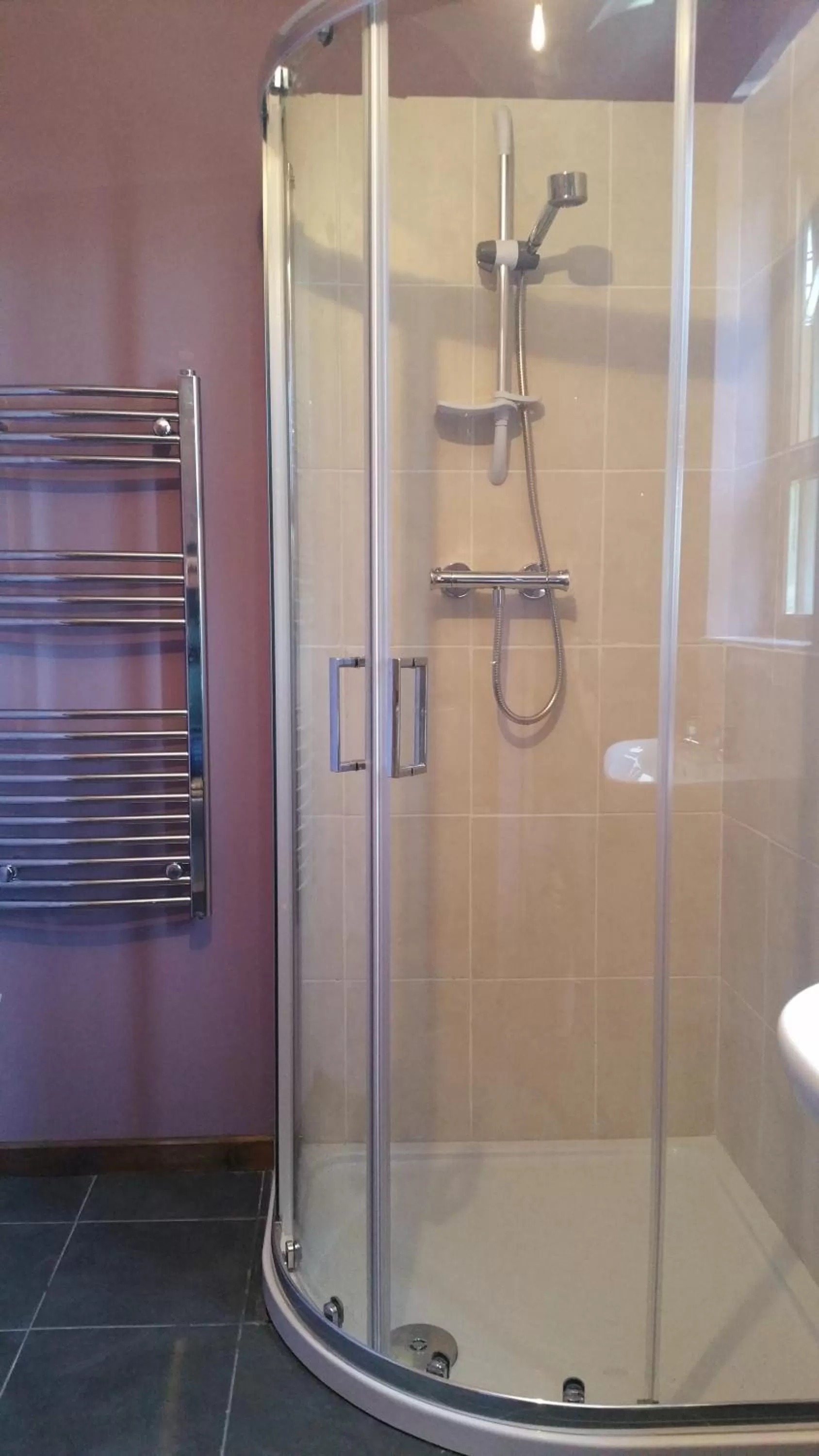 Shower in Maghernahar House B&B