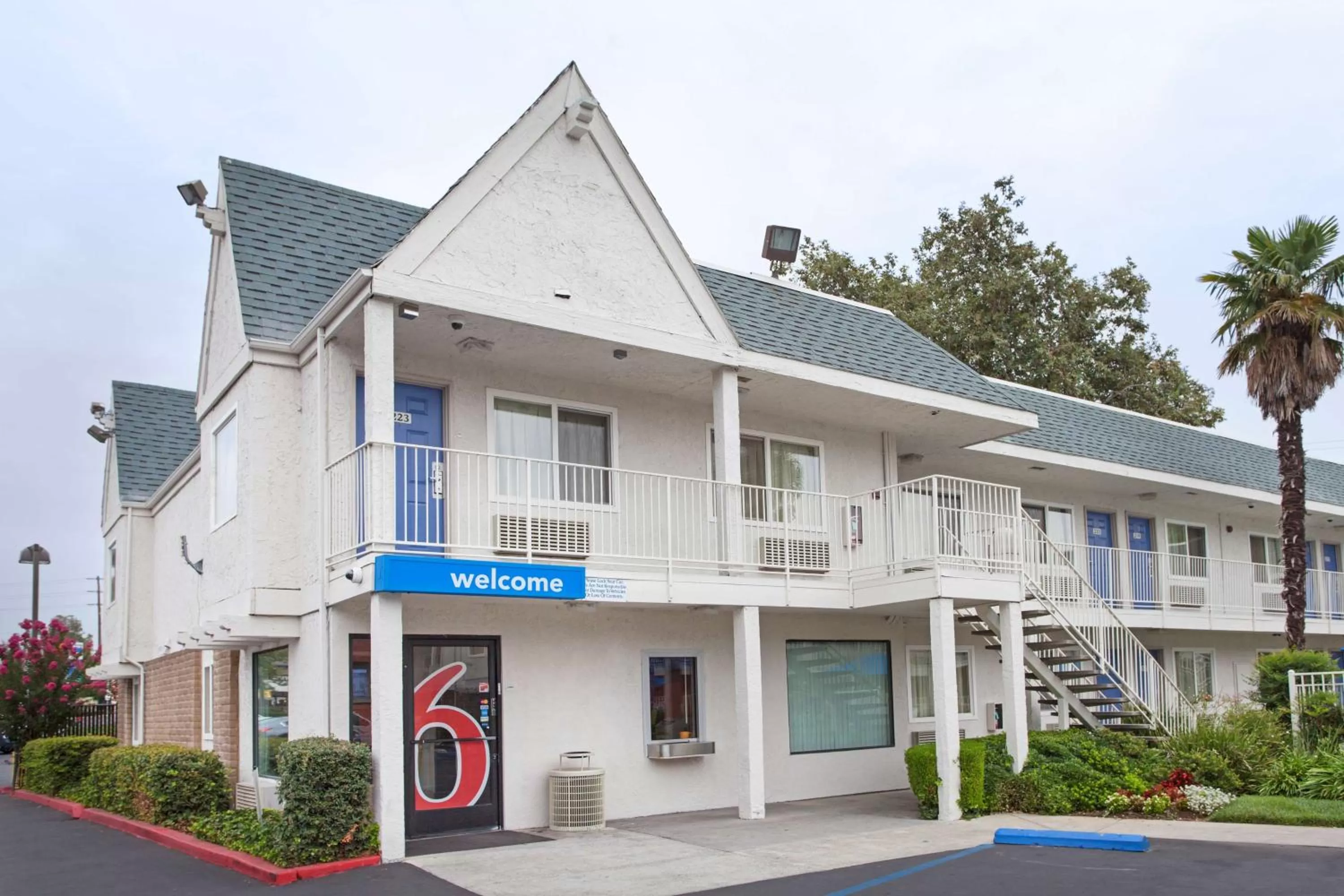 Property building in Motel 6-Sacramento, CA - Central