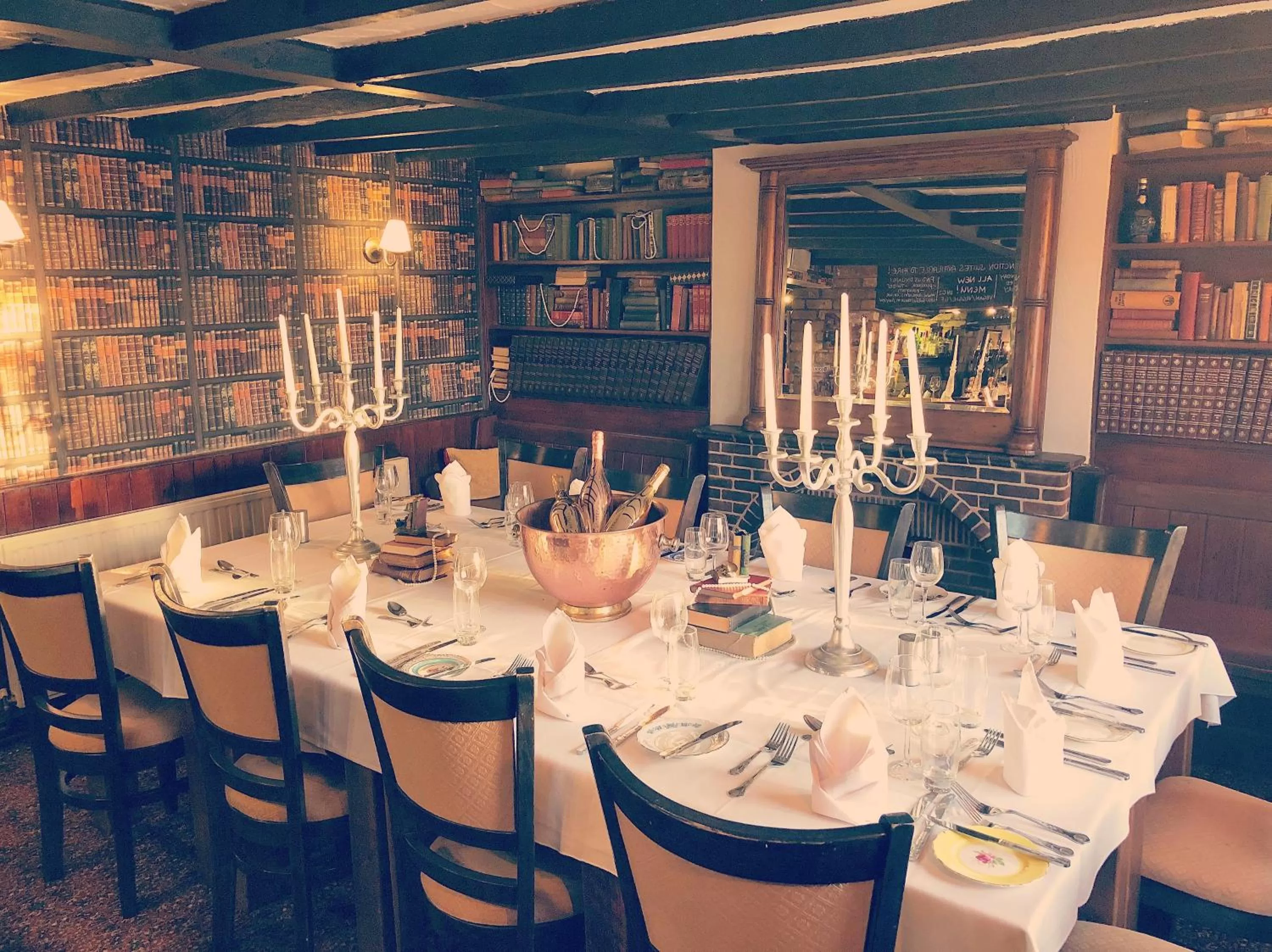 Restaurant/places to eat in The Royal Arms Hotel Room Only