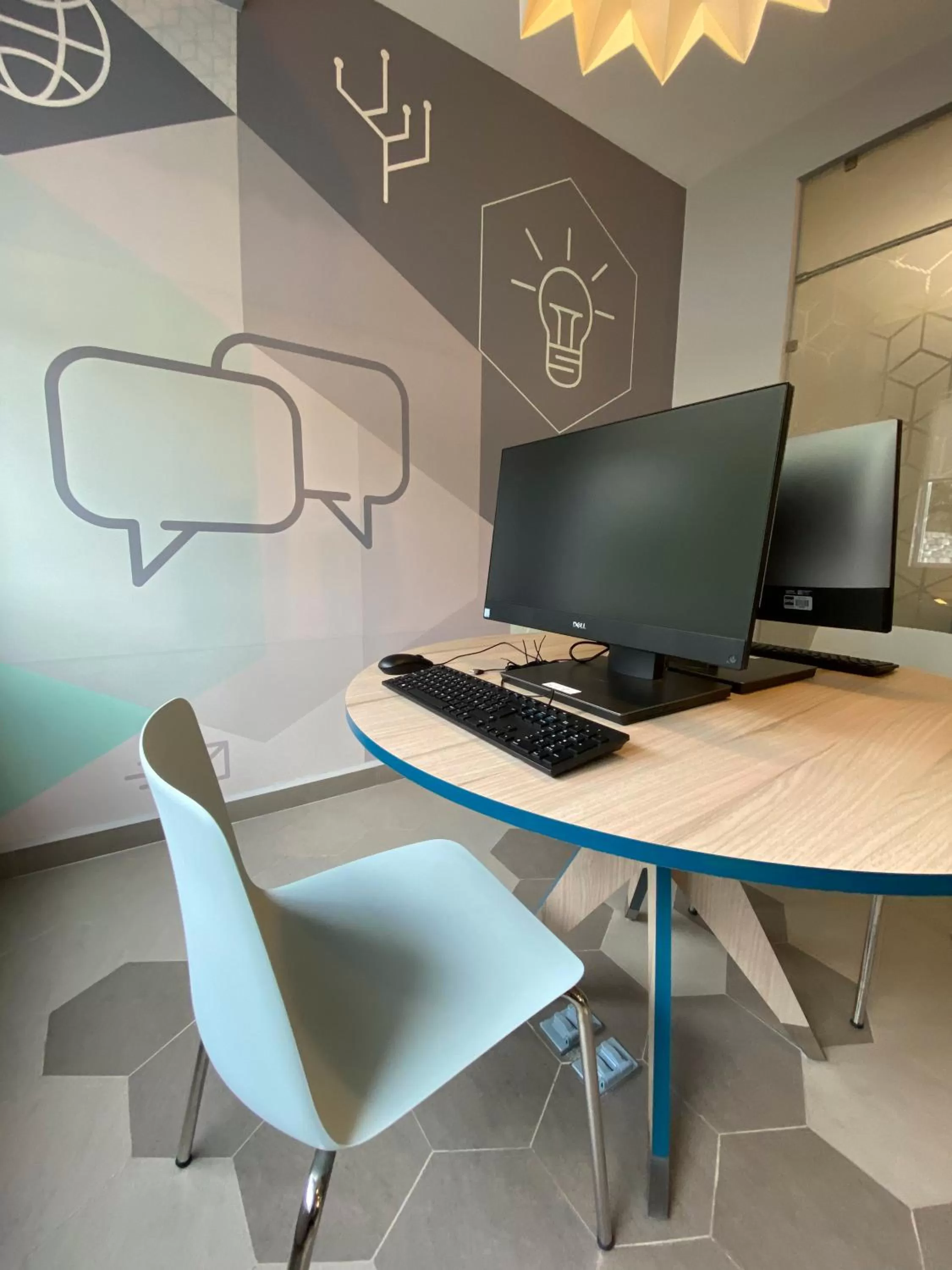 Business facilities in One Tapachula