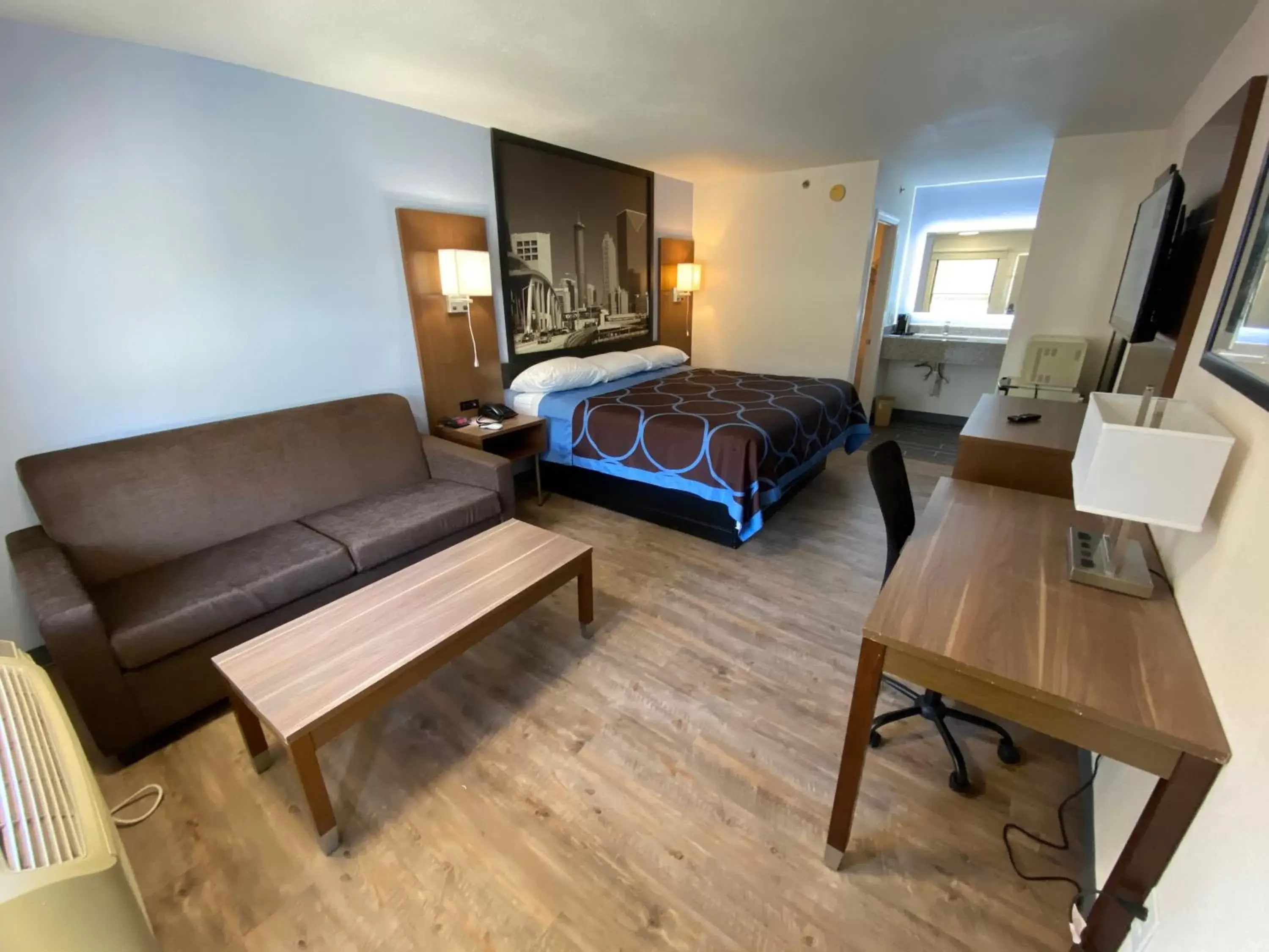 Standard King Room - Smoking in Super 8 by Wyndham Marietta/West/Atl Area Standard King Room - Smoking in Super 8 by Wyndham Marietta/West/Atl Area