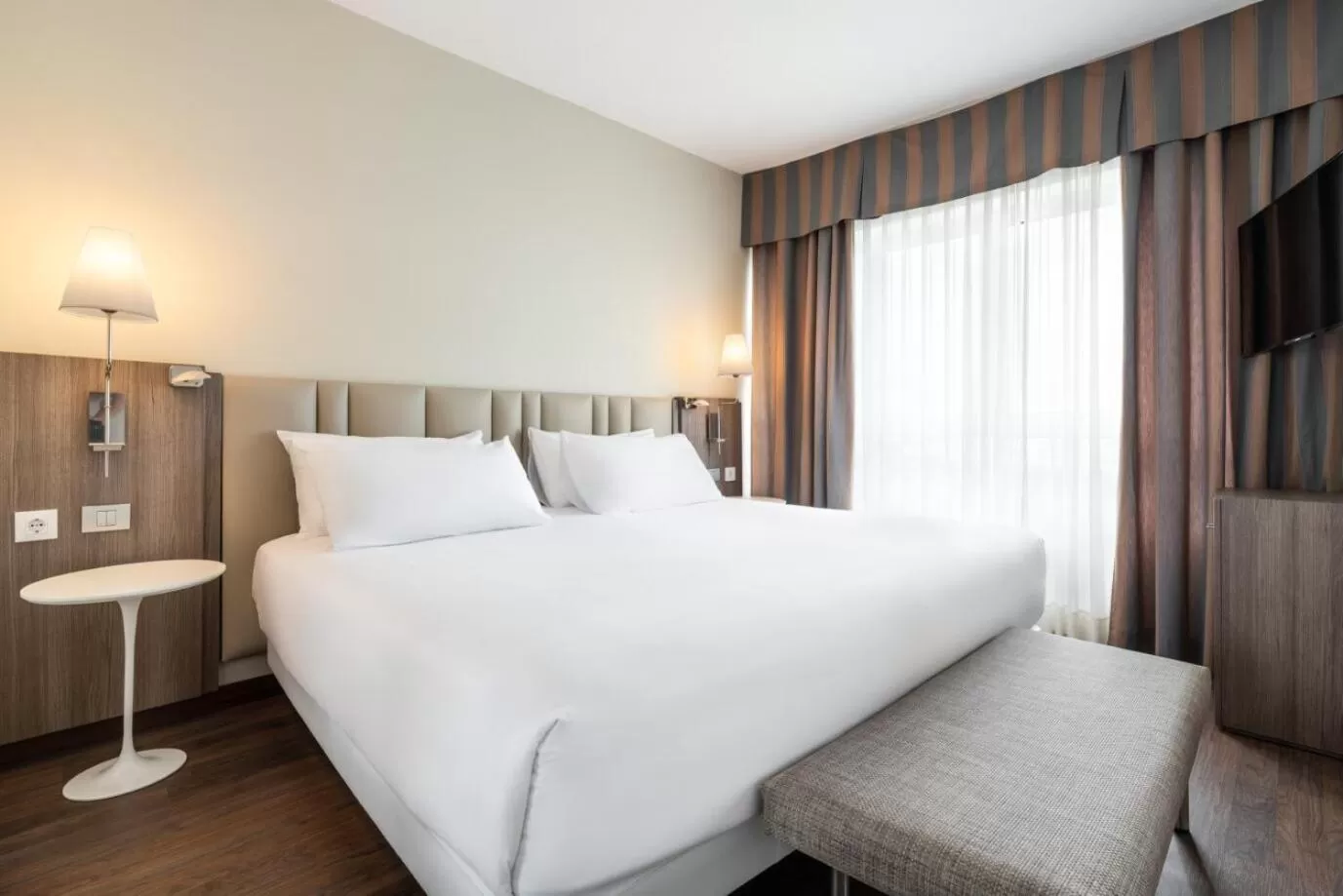 Bed in Eurostars Atlántico