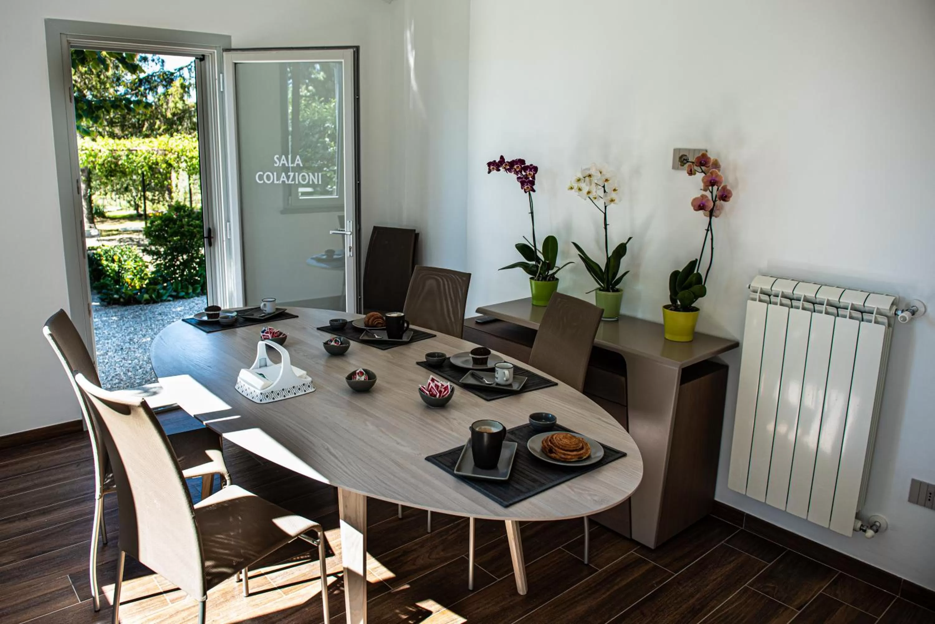 Breakfast, Dining Area in Terre Etrusche Guest House