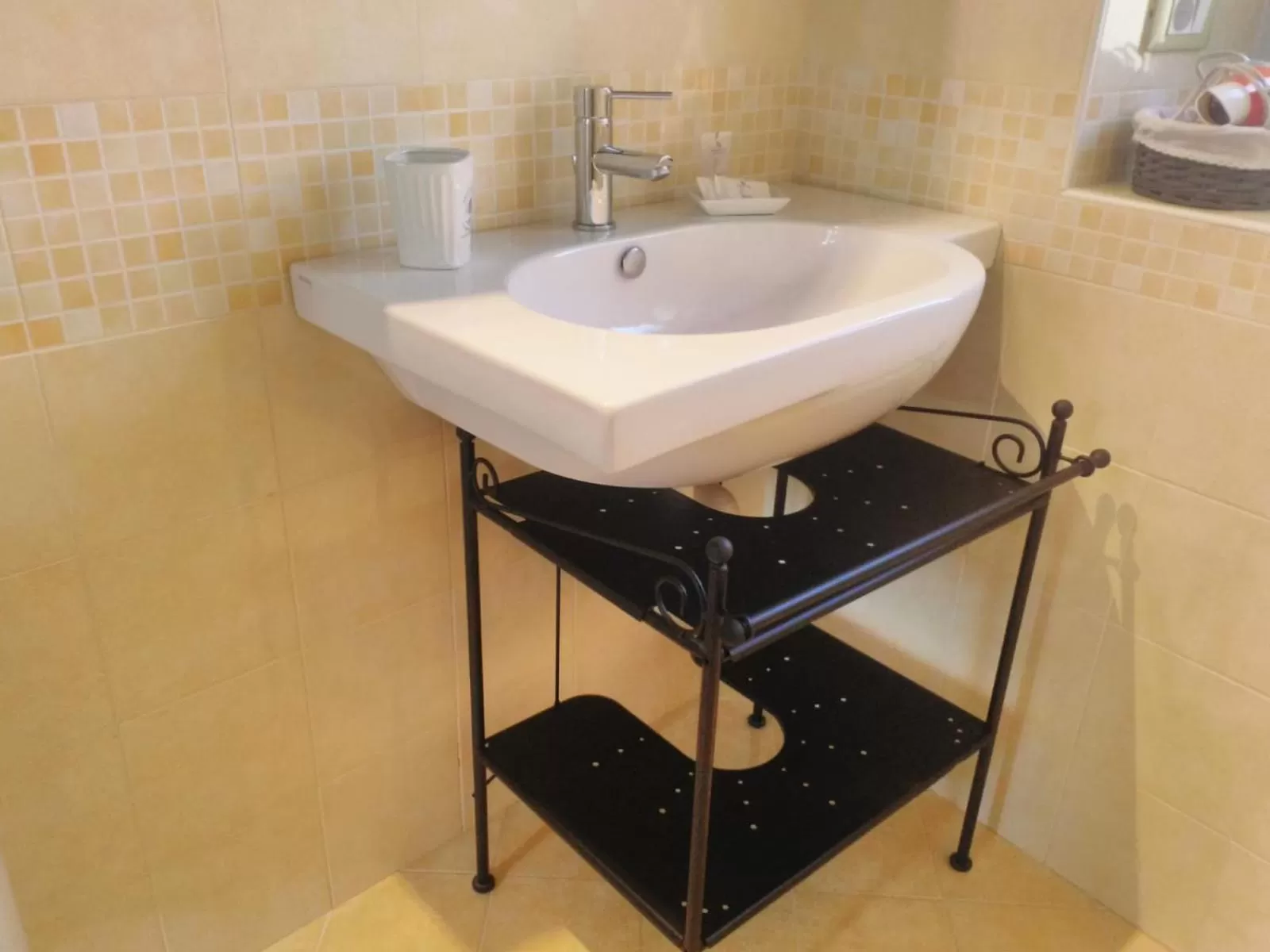 Bathroom in B&B Il Girasole