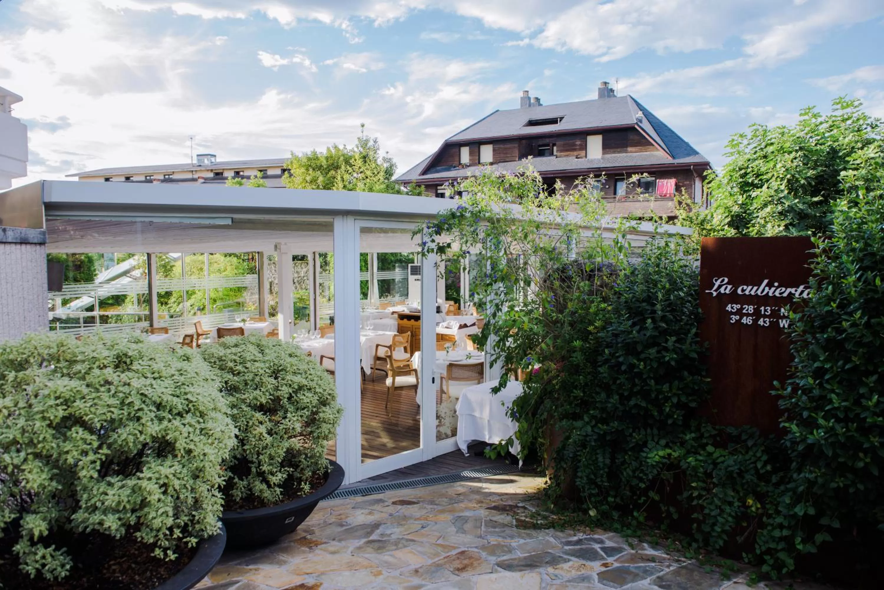 Restaurant/places to eat in Gran Hotel Victoria