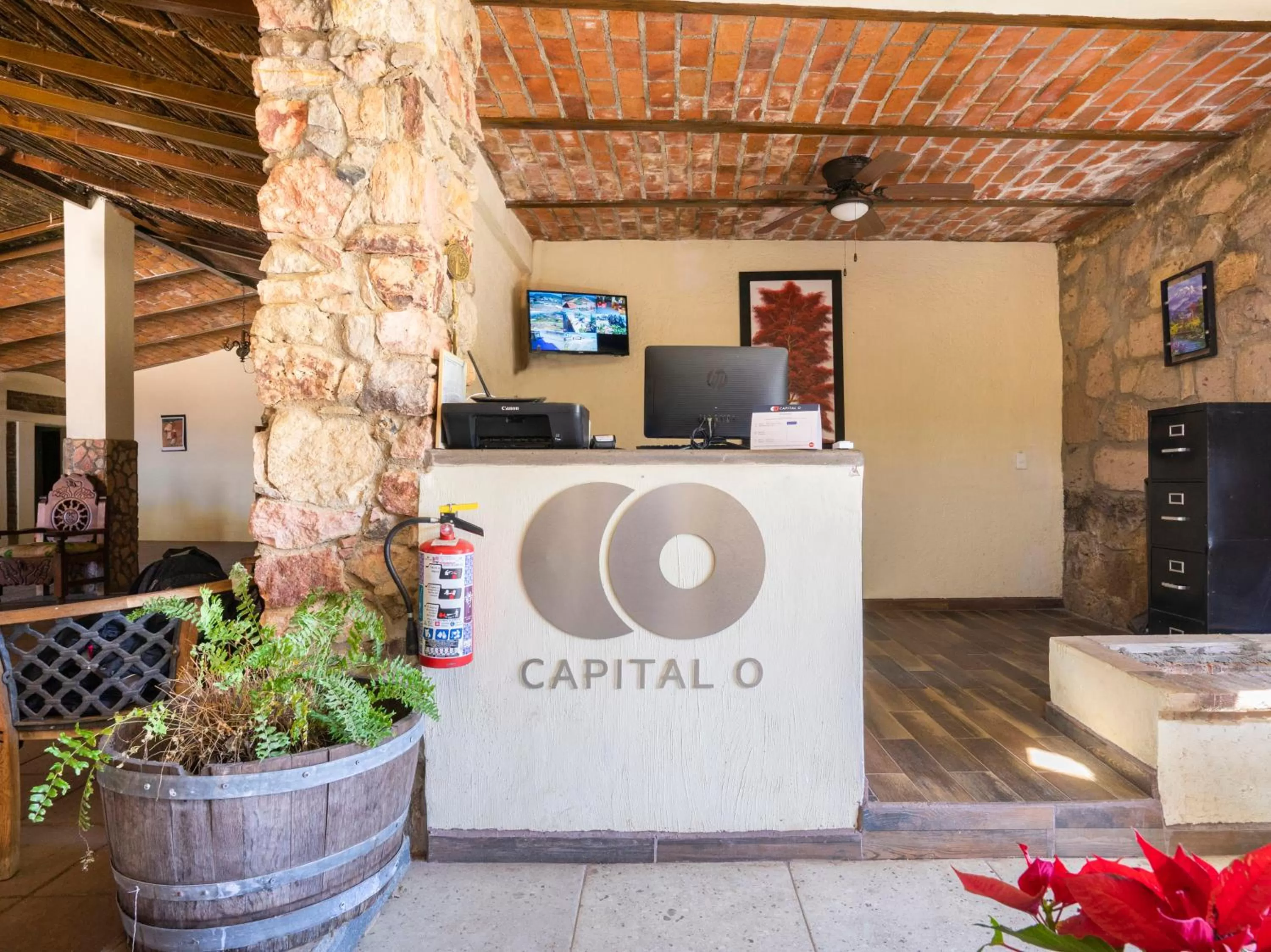Lobby or reception in Collection O Hotel Monte Agave