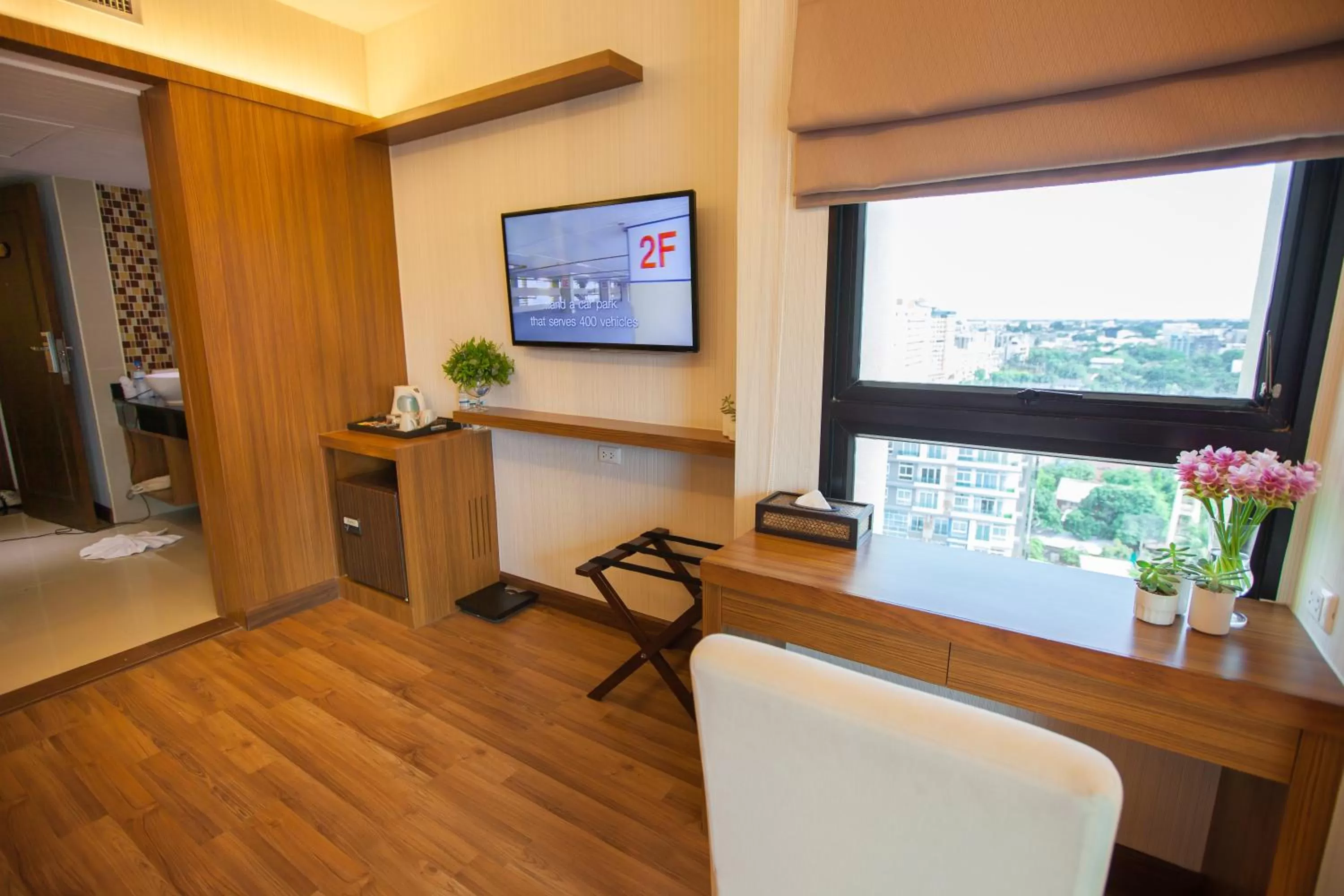 TV and multimedia in Chiangmai Grandview Hotel & Convention Center