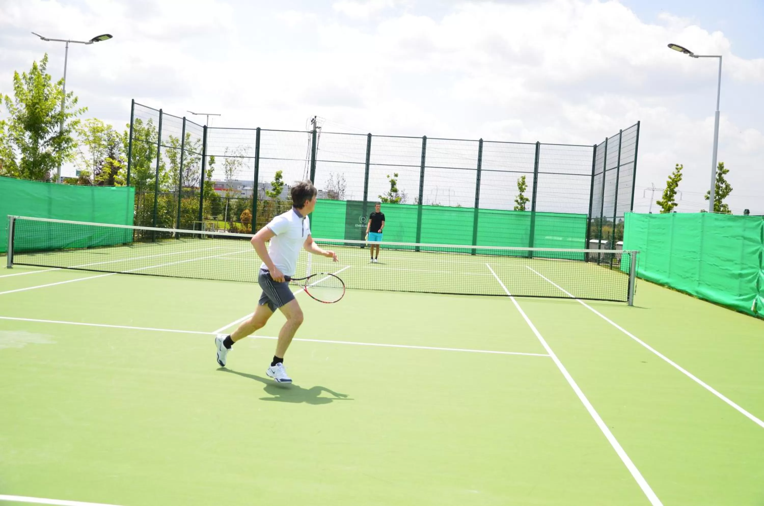 Tennis court in Emerald Hotel