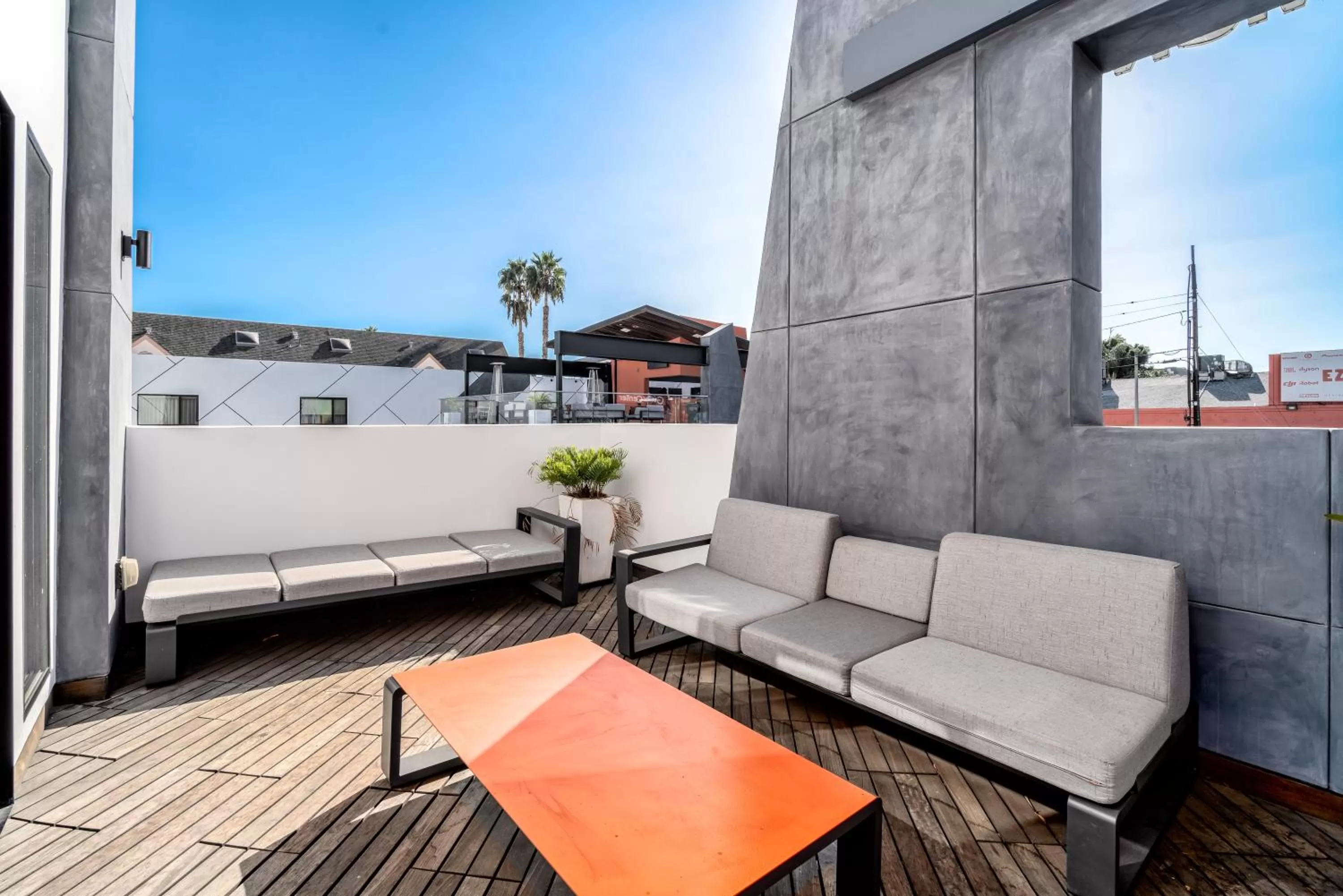 Balcony/Terrace in The Moment Hotel