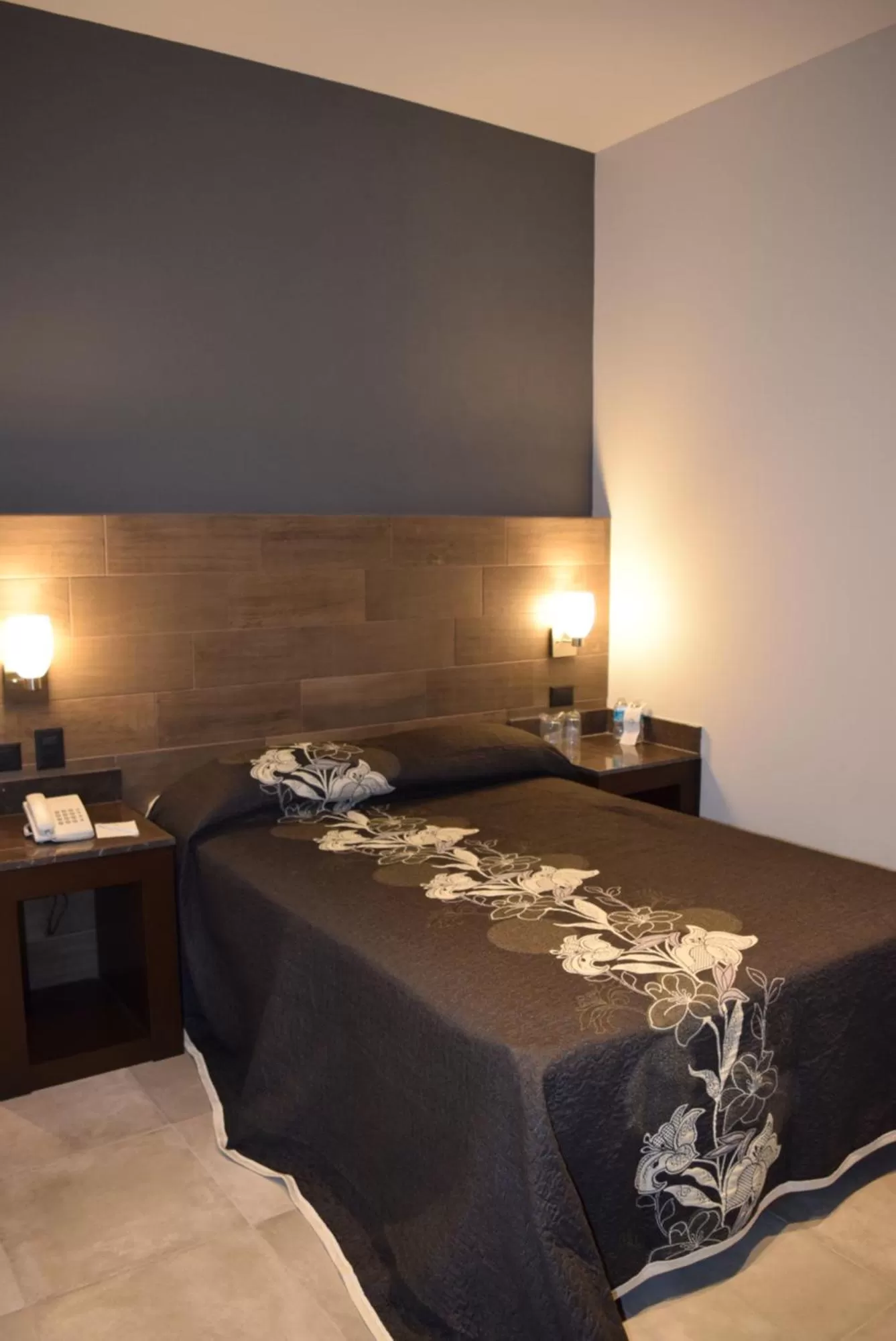 Property building, Bed in Hotel Sofia