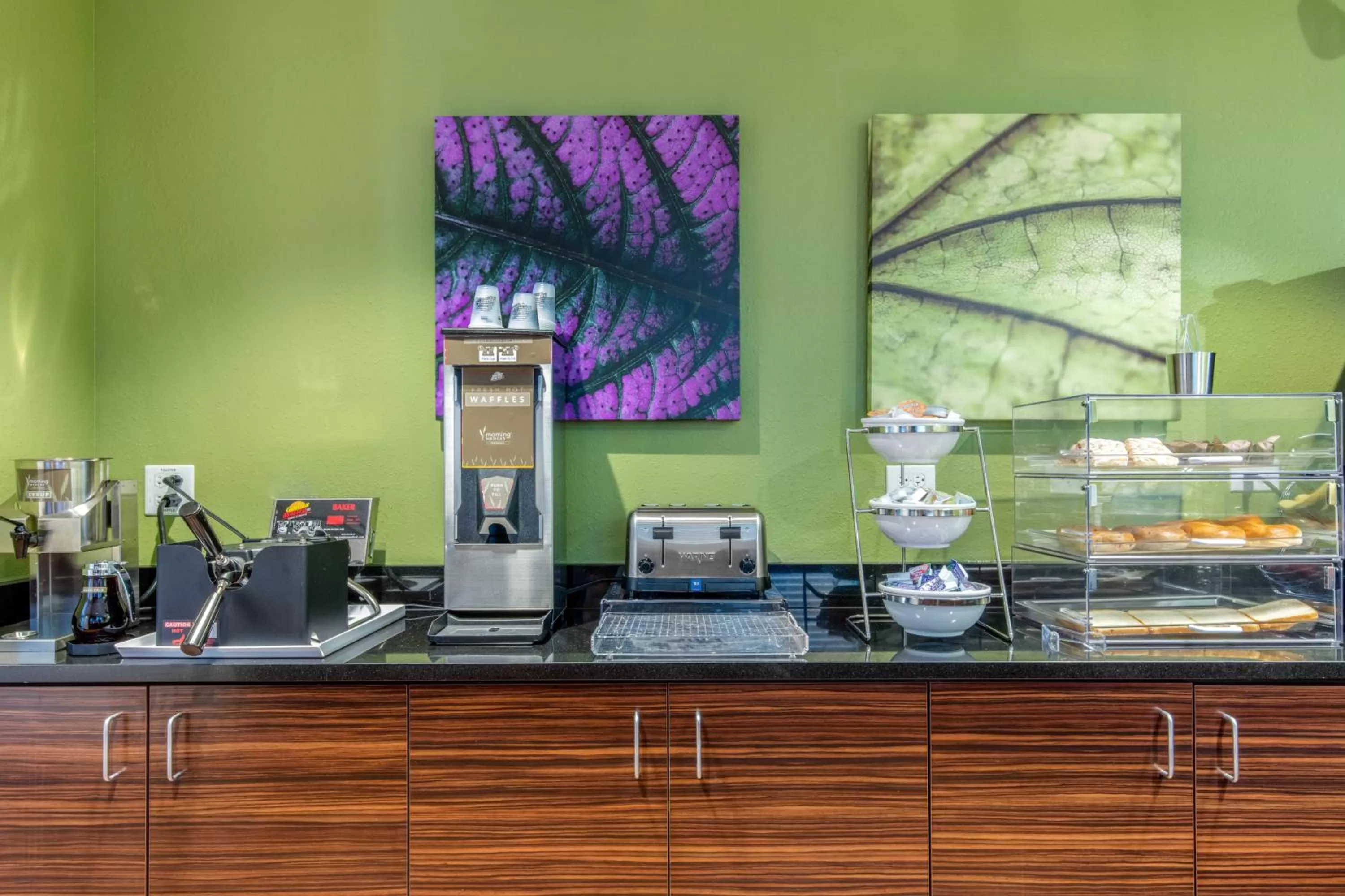 Breakfast in Comfort Inn St Louis Airport