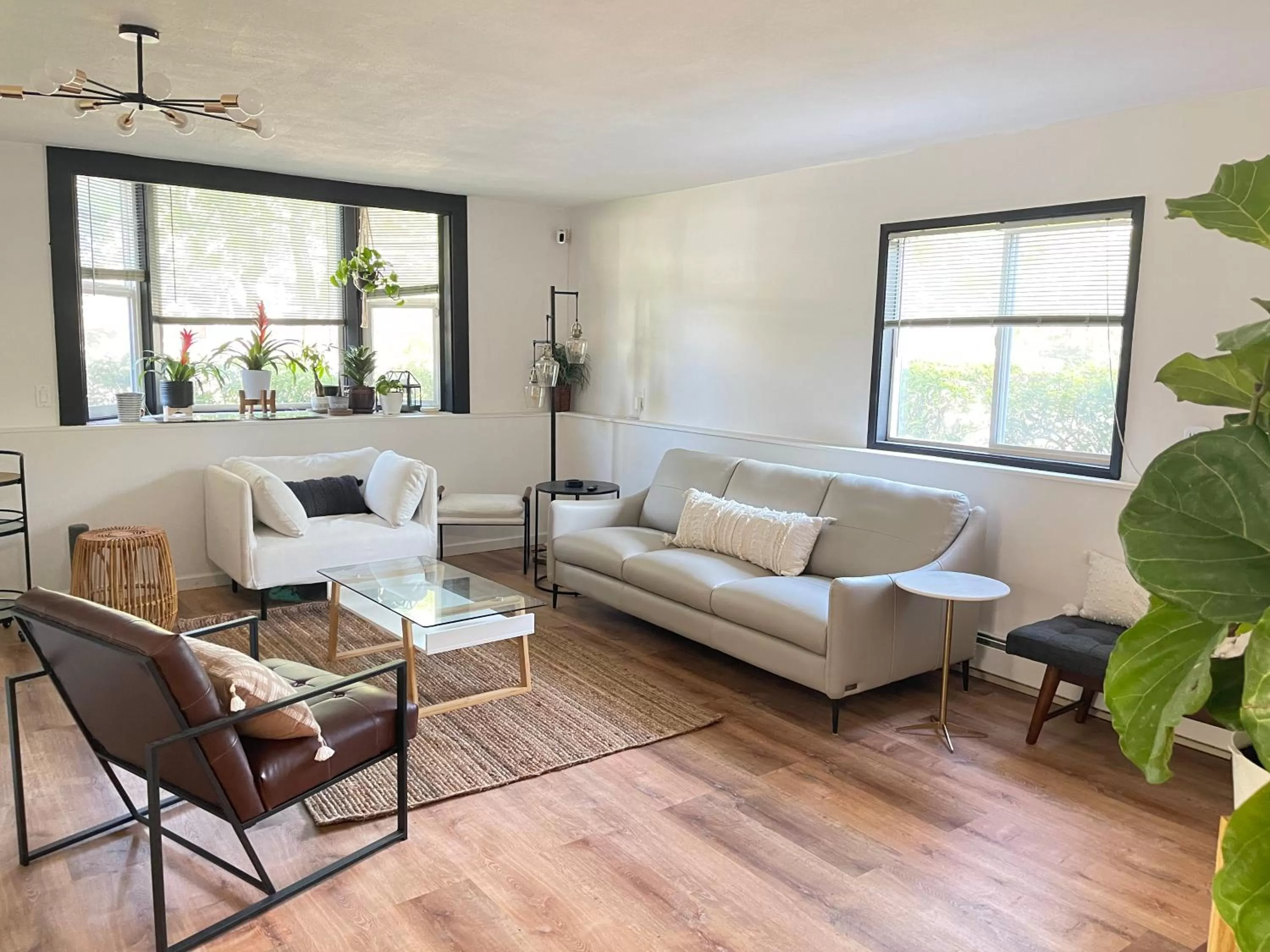 Living room, Seating Area in SunStar Alaska Bed and Breakfast LLC