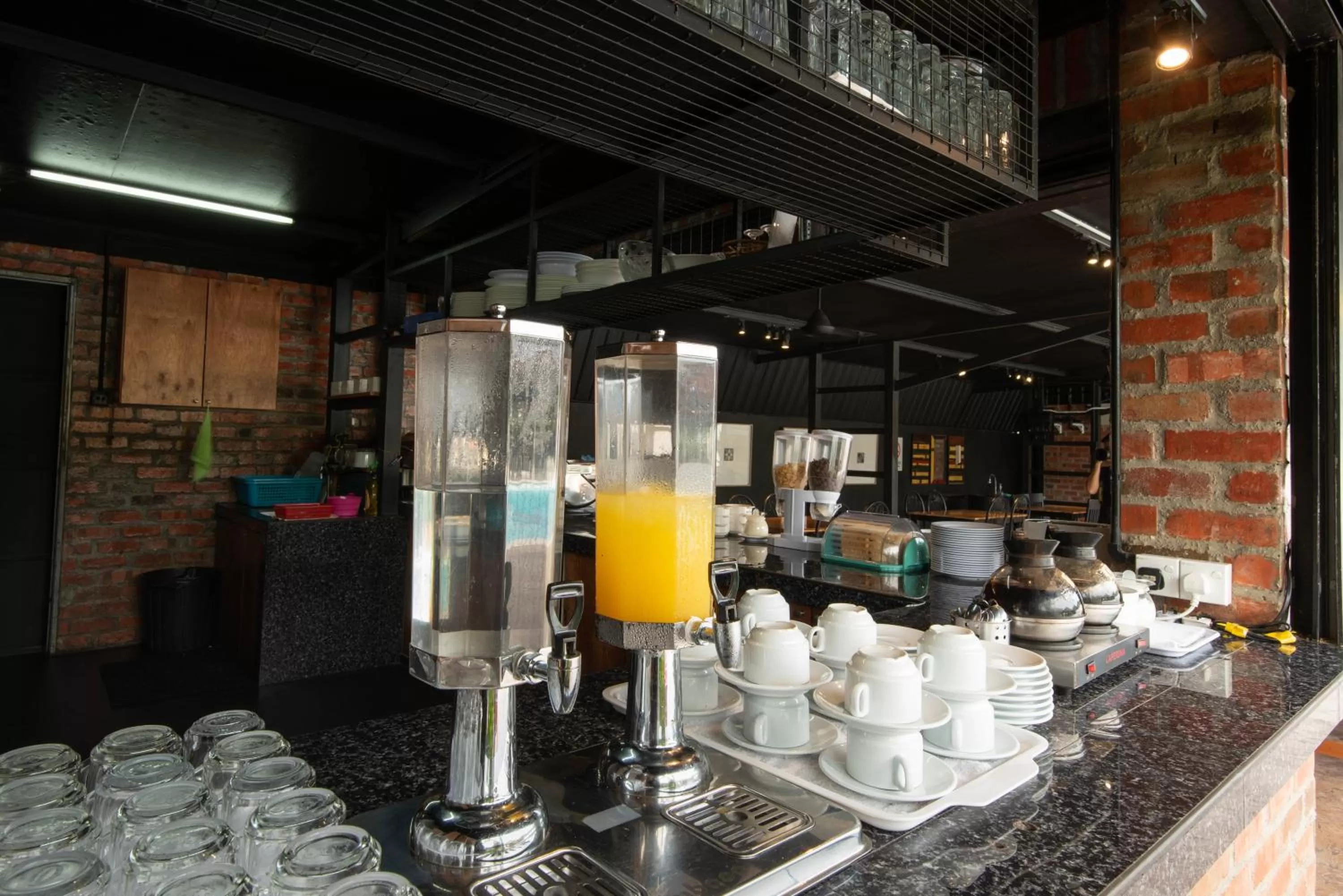 Restaurant/places to eat in Riverra Inn Langkawi