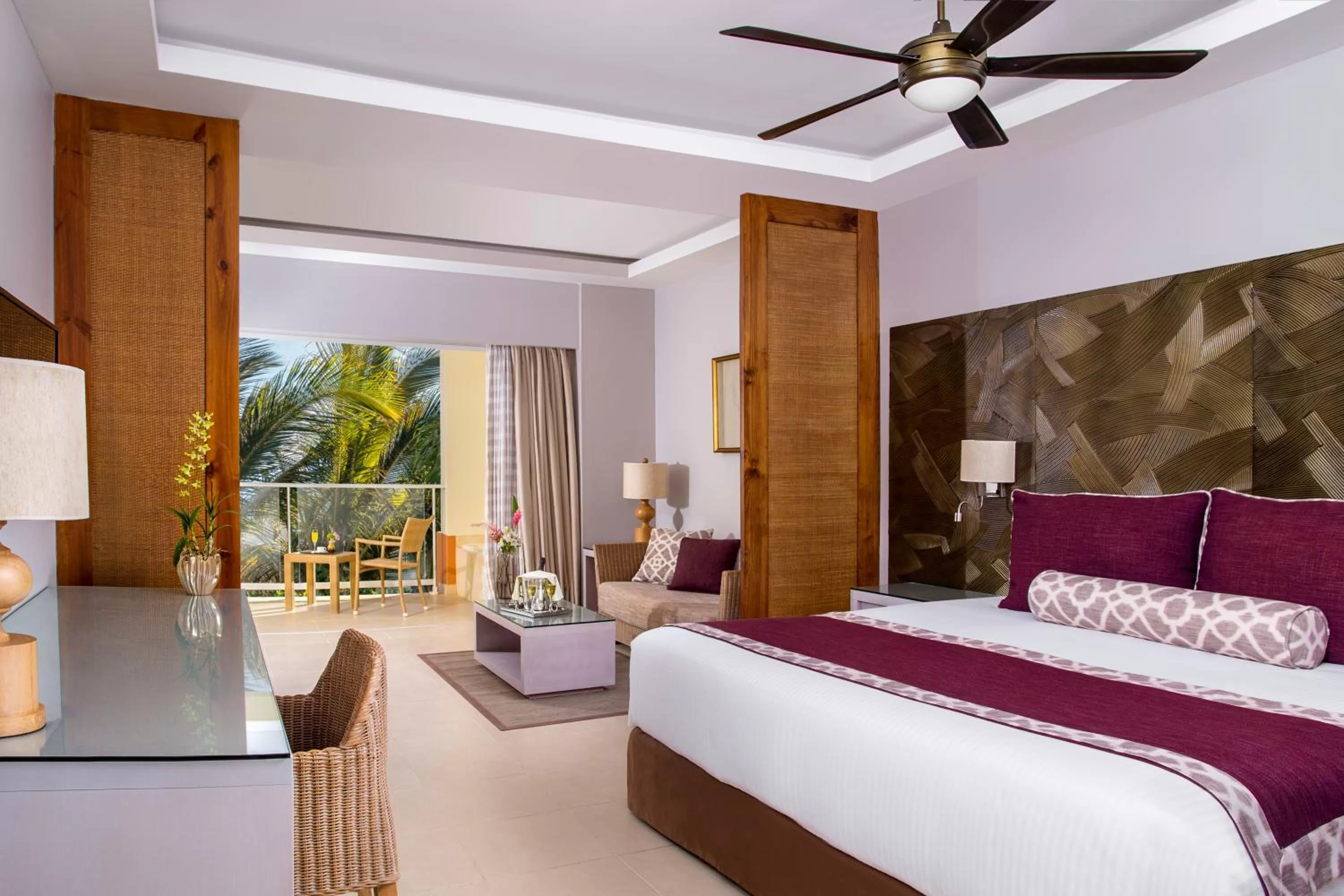 Bed in Dreams Royal Beach Punta Cana - All Inclusive