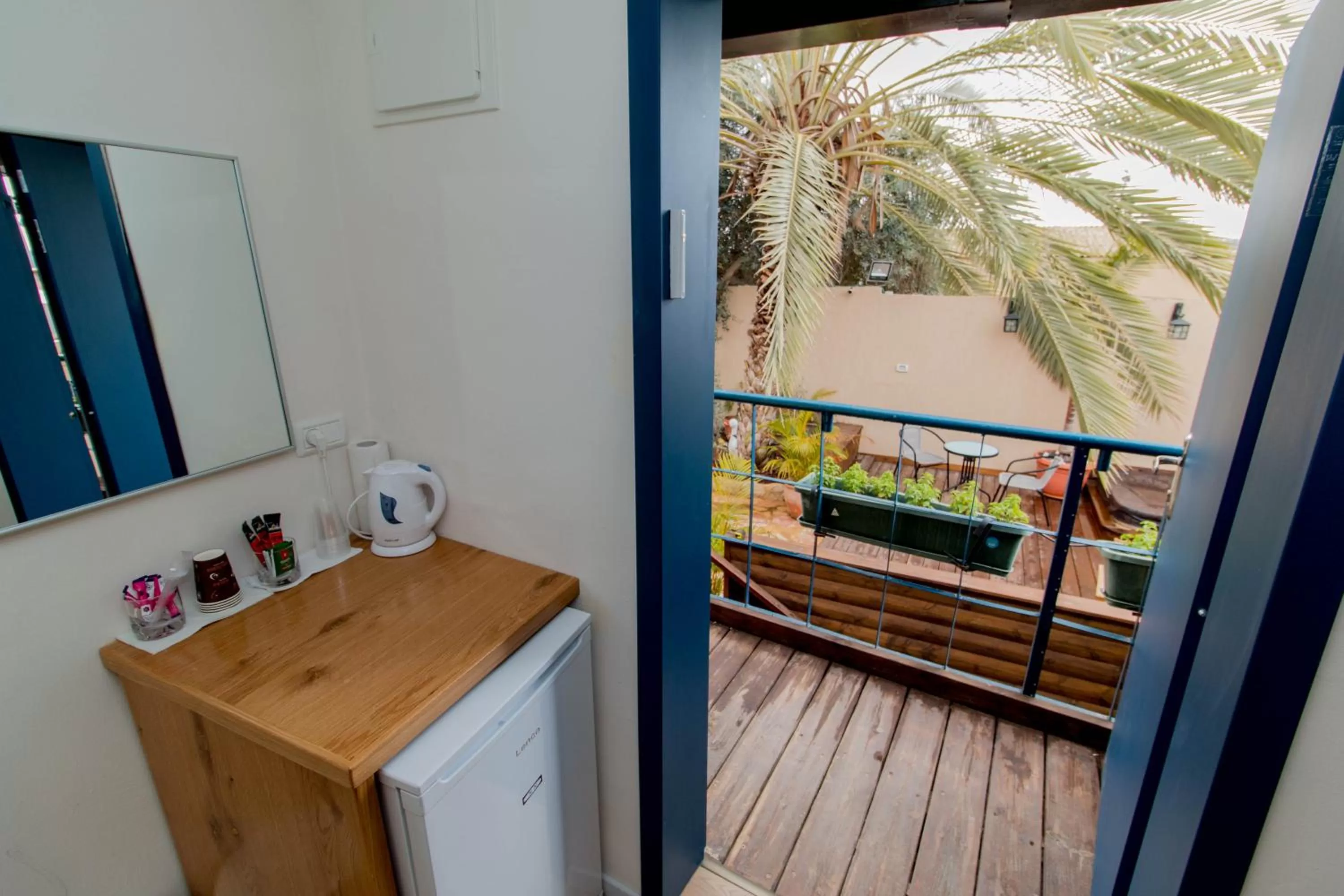 Coffee/tea facilities in Eshel Mansion - Boutique Suites