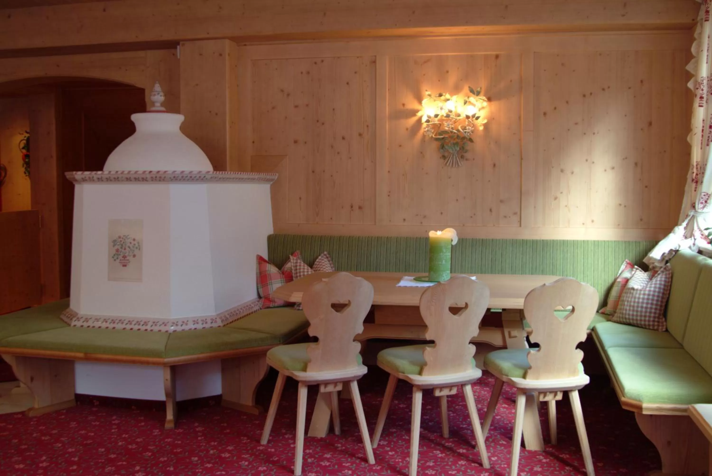 Restaurant/places to eat in Sporthotel Sonne