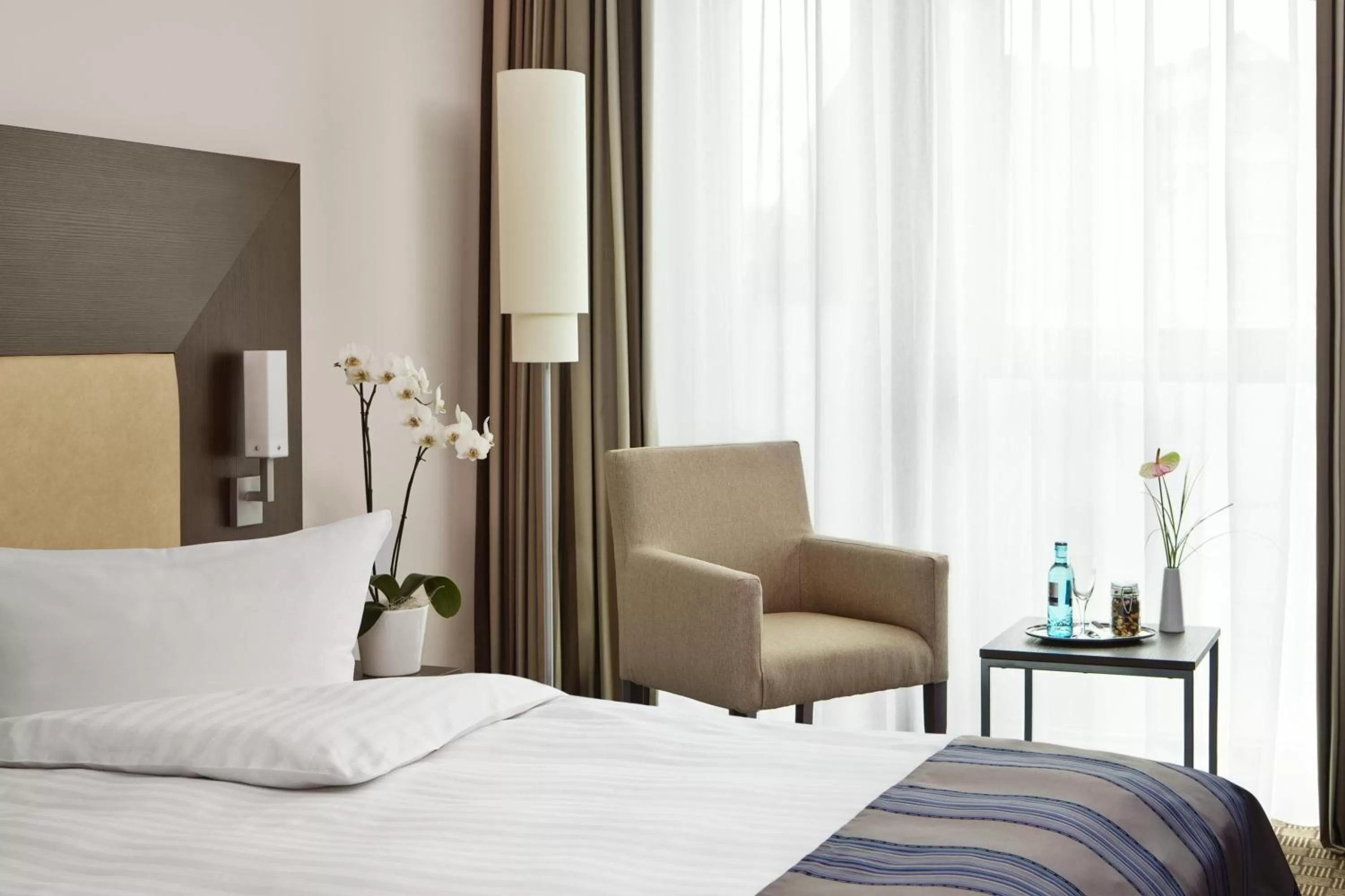 Day, Bed in IntercityHotel Bonn