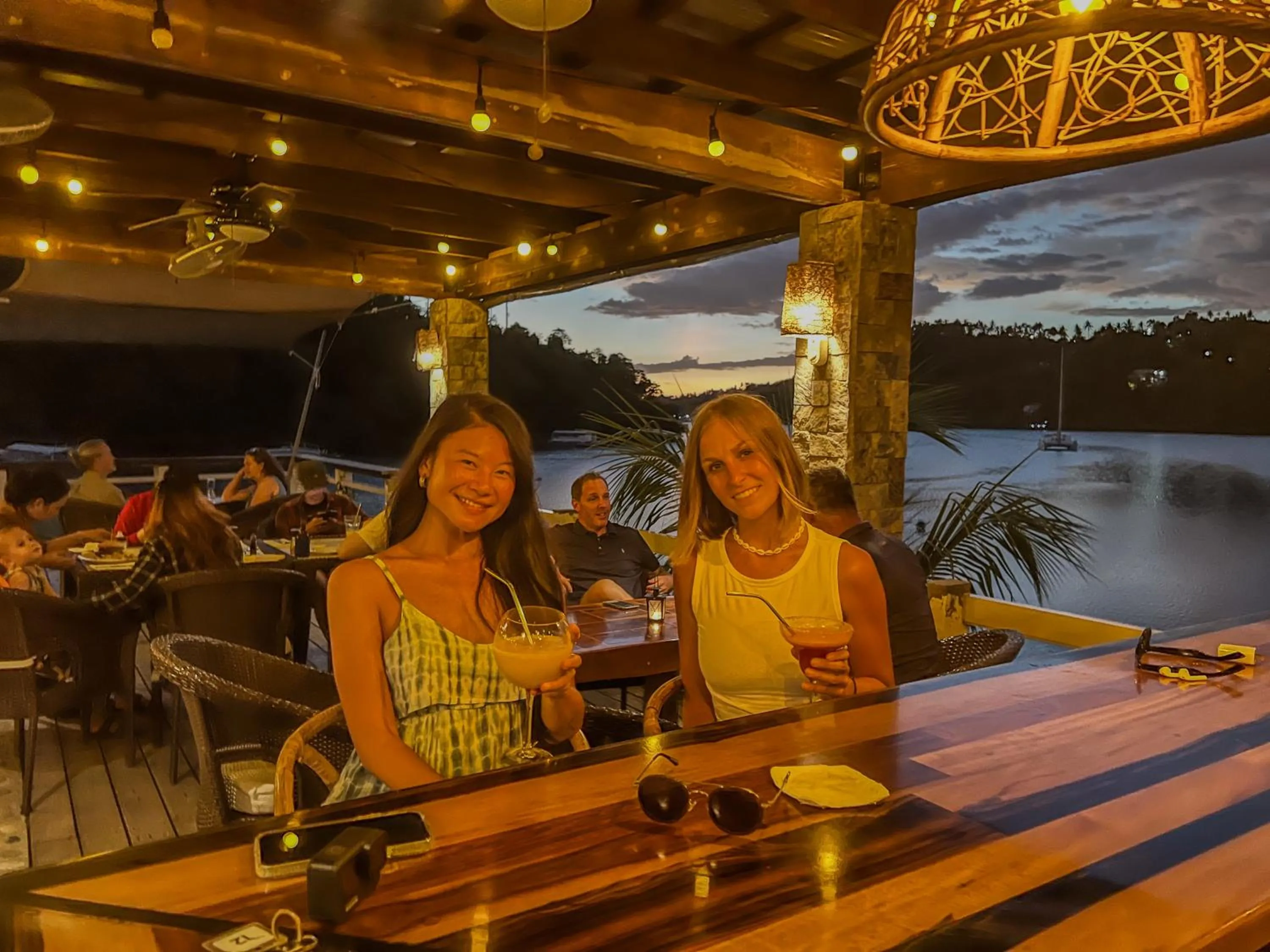 Restaurant/places to eat in Edgewater Dive & Spa Resort