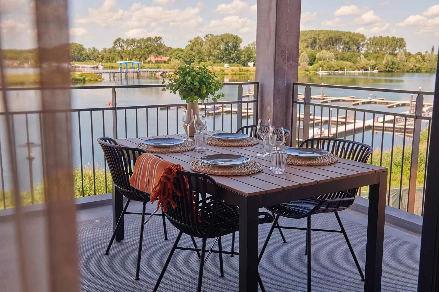 Balcony/Terrace in Parc Maasresidence Thorn Apartments