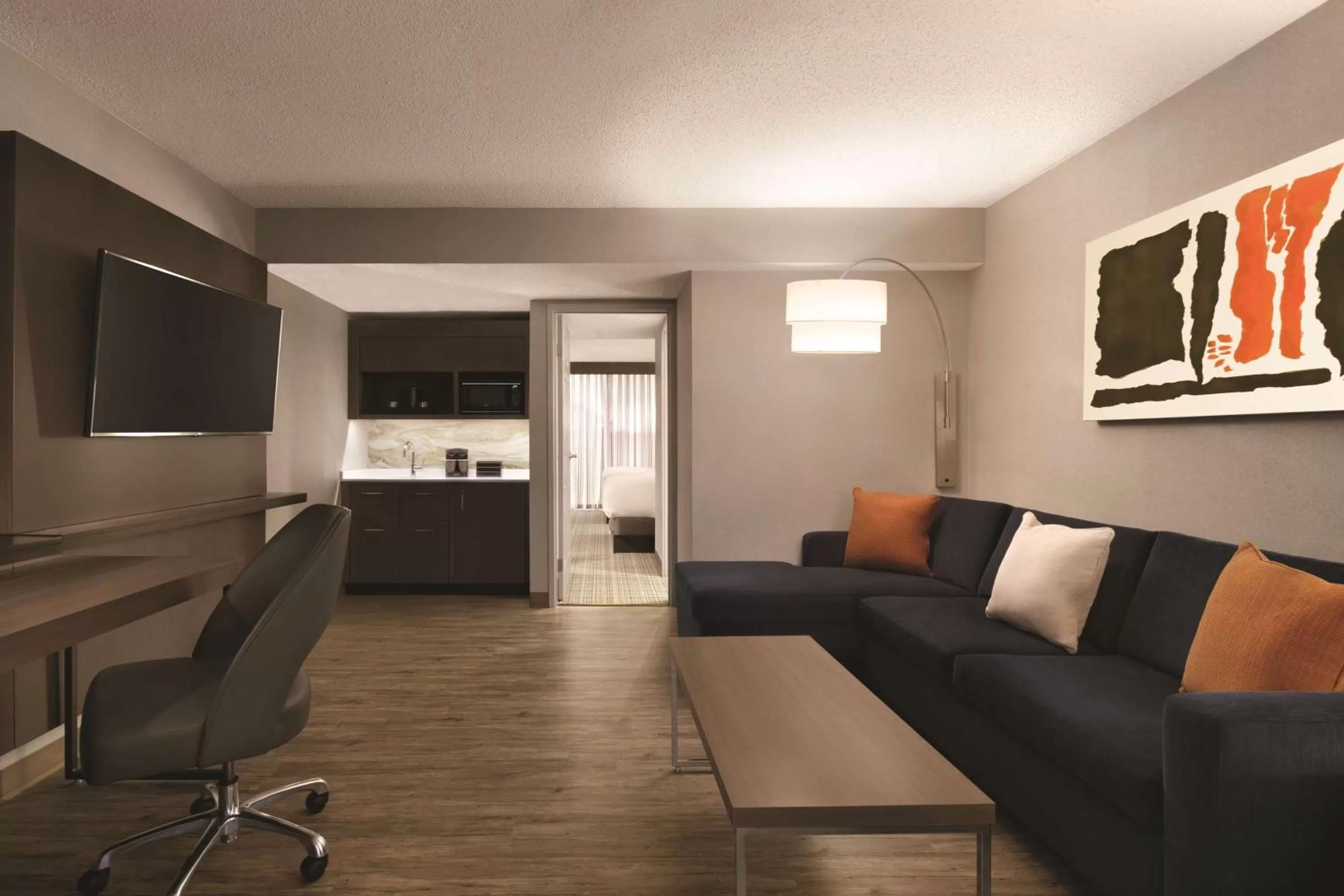 Living room in Embassy Suites by Hilton Richmond