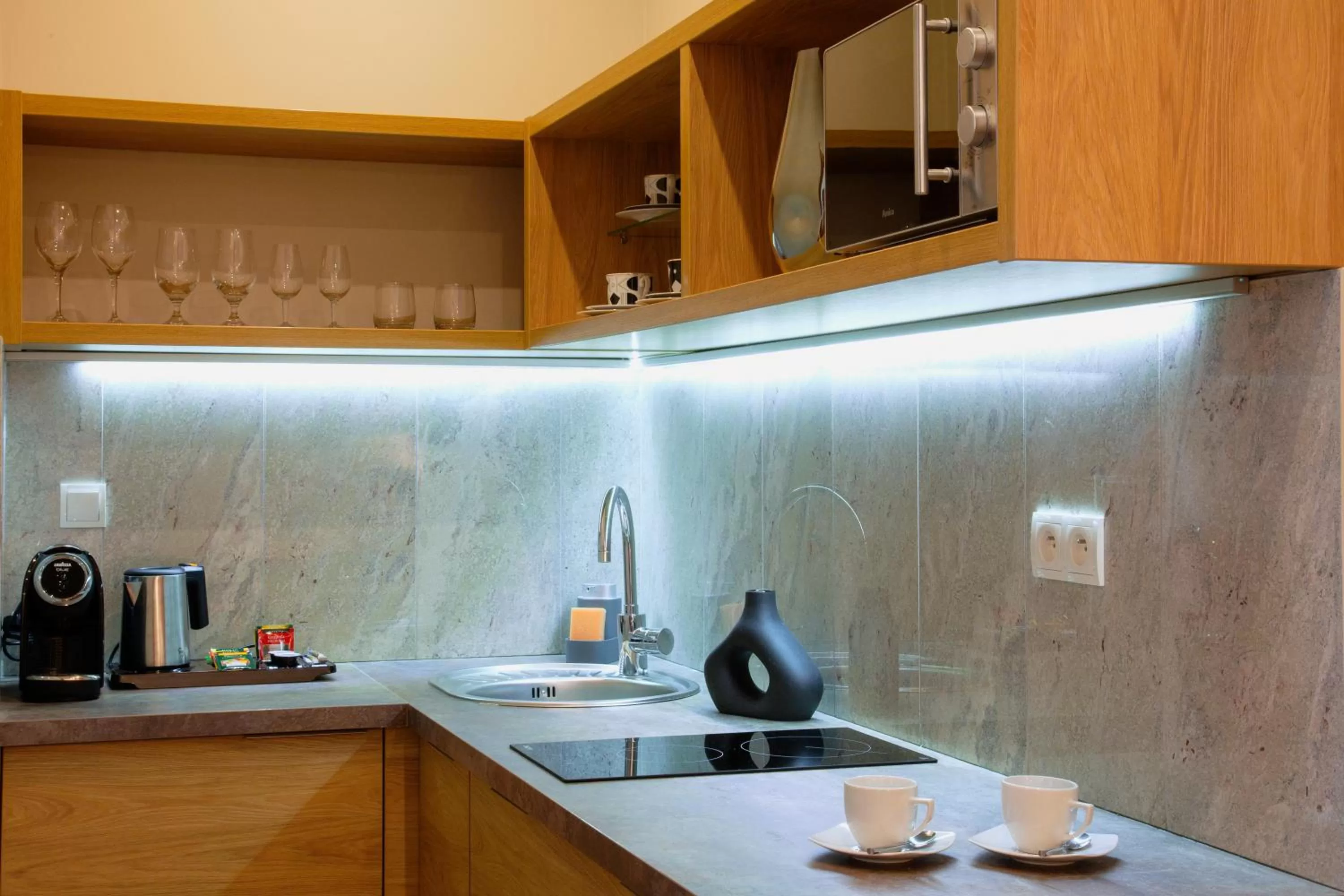 Kitchen or kitchenette in Portal House Apartments