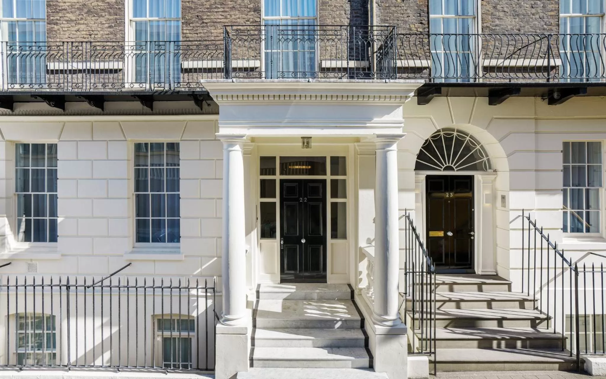 Photo of the whole room in COMO Metropolitan London