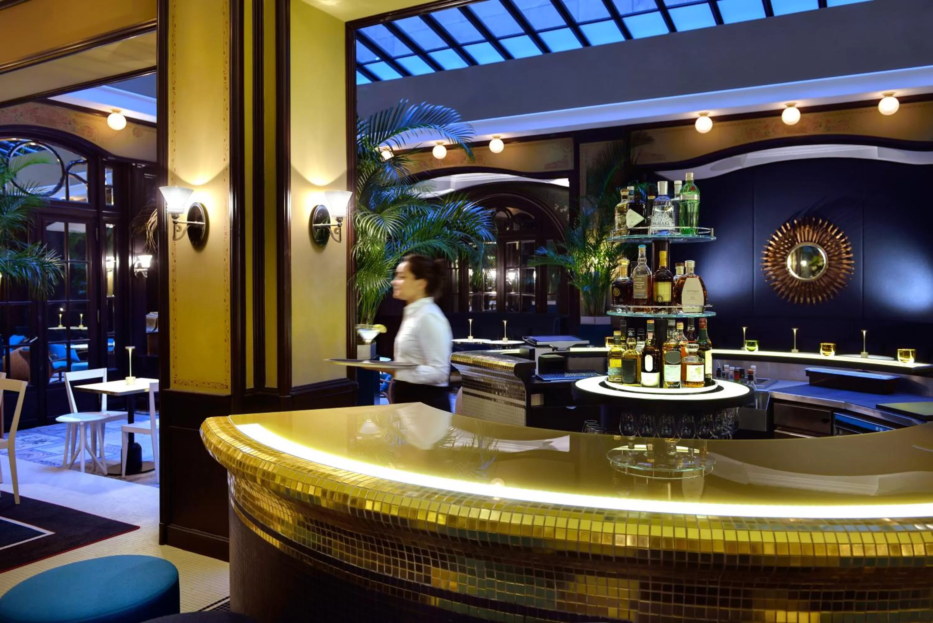 Lounge or bar in l'Echiquier Opéra Hotel Paris - MGallery Collection