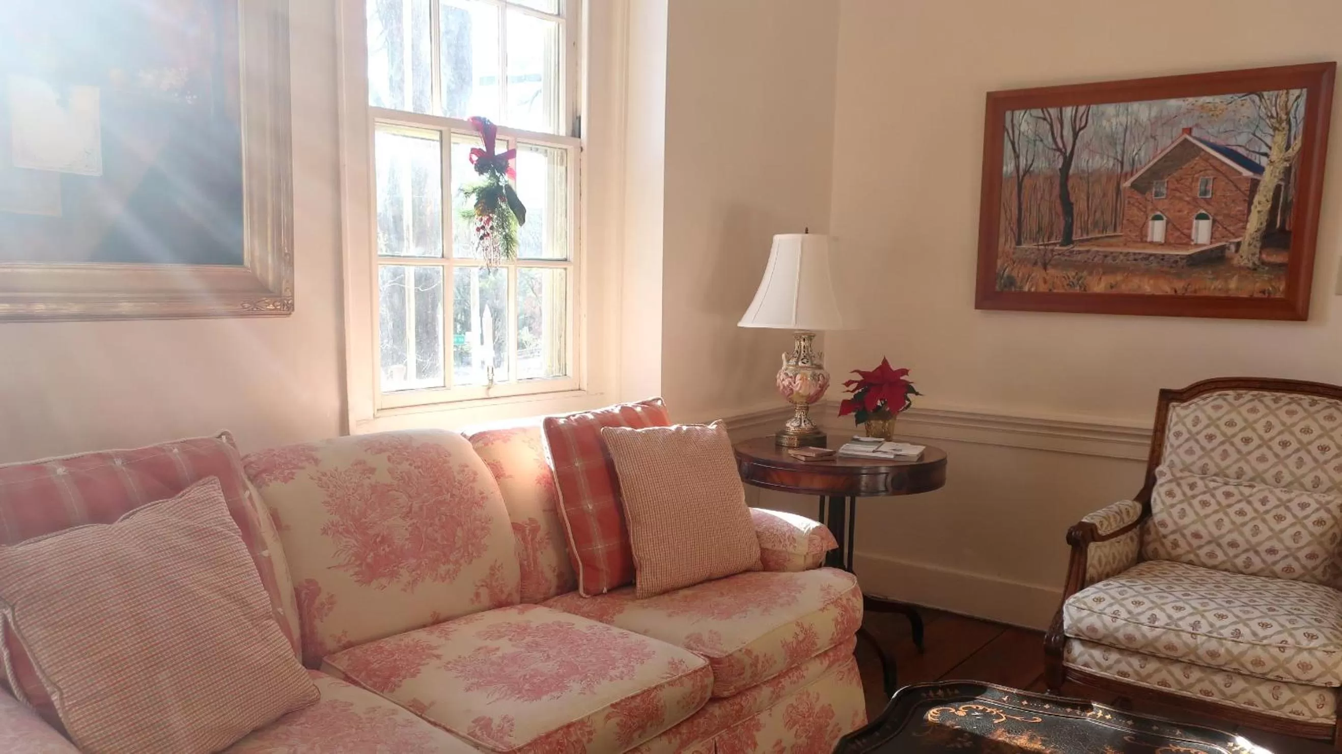 Seating Area in Inn at Glencairn