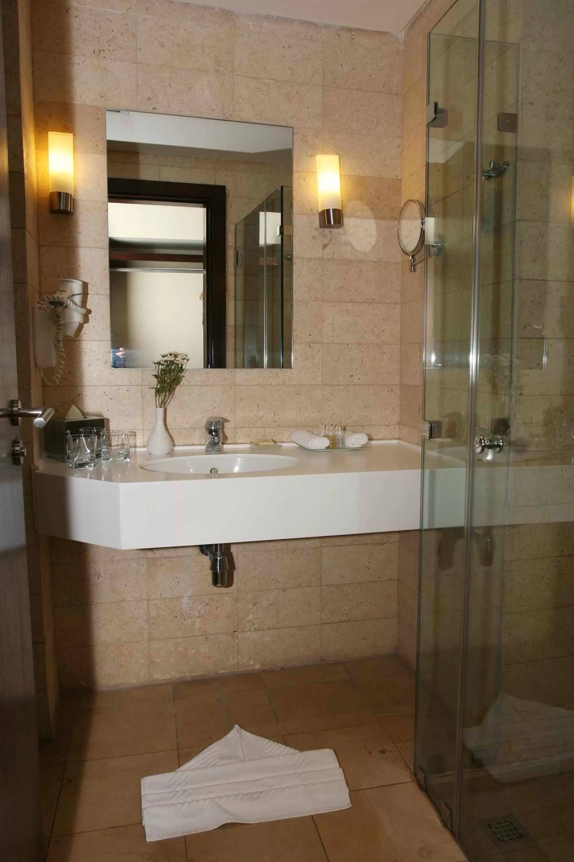 Shower in Grand Tala Bay Resort, Aqaba