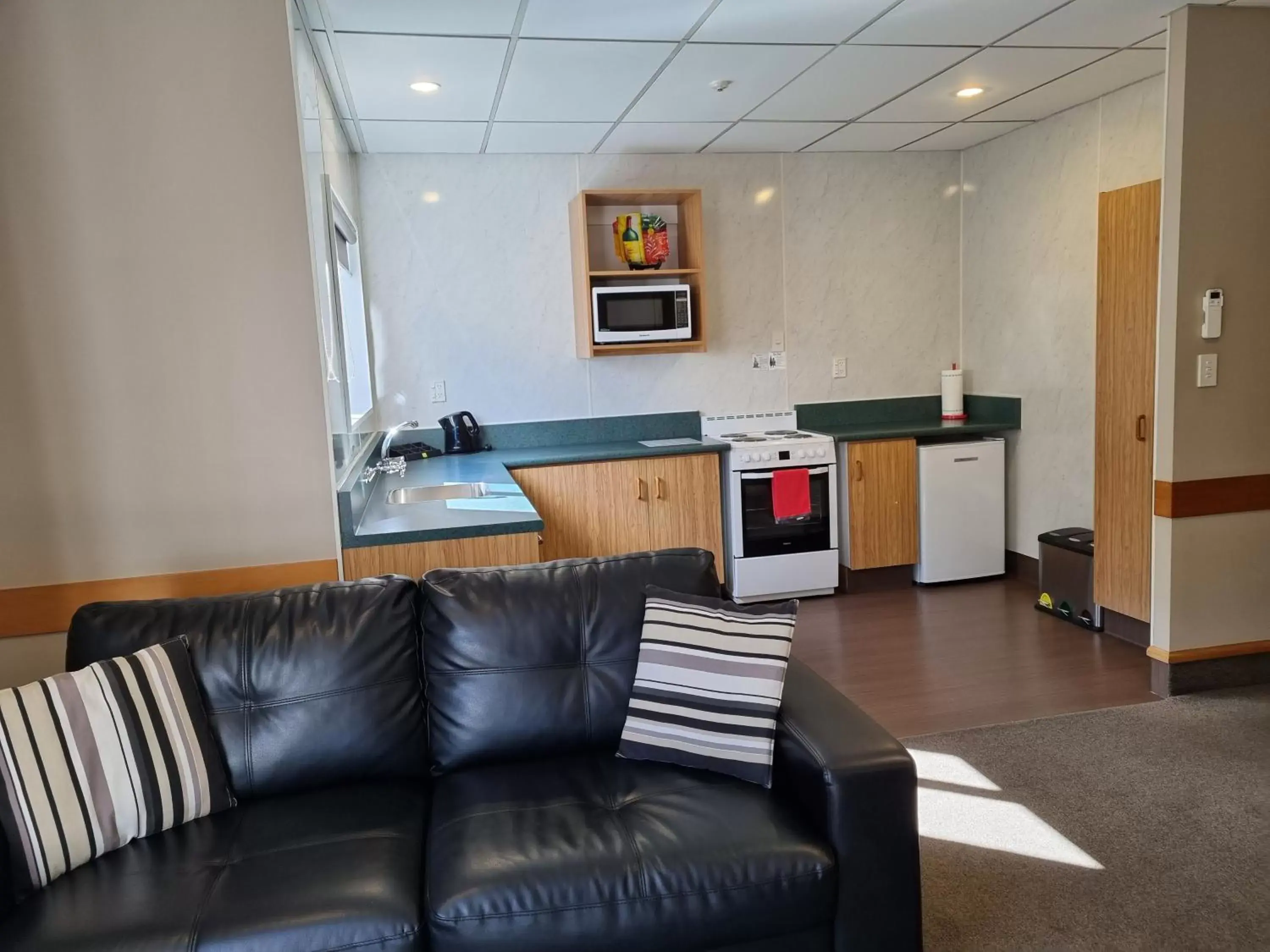 Two-Bedroom Apartment in Amross Court Two-Bedroom Apartment in Amross Court