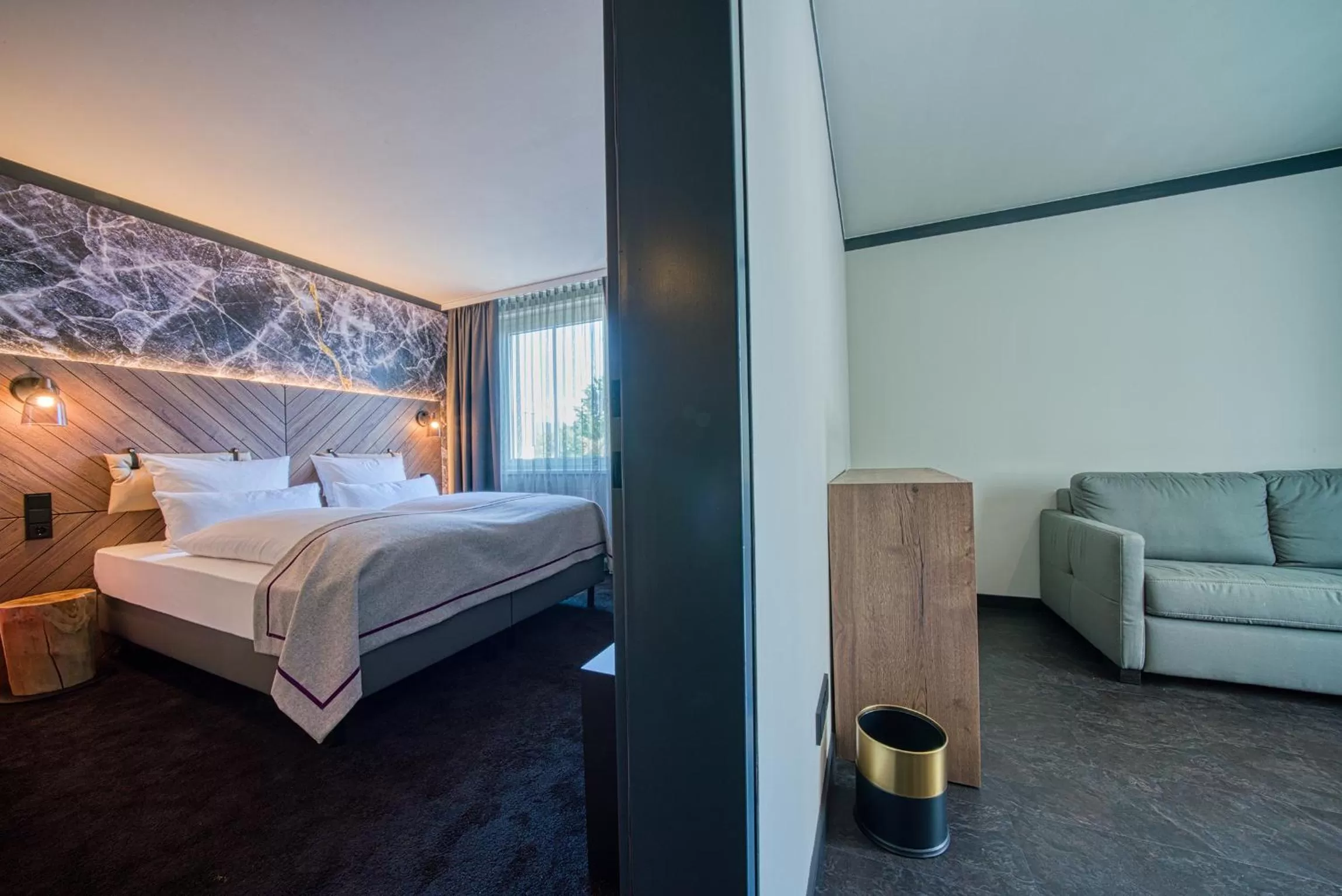 Photo of the whole room, Bed in FourSide Hotel Salzburg Messe, Trademark Collection by Wyndham