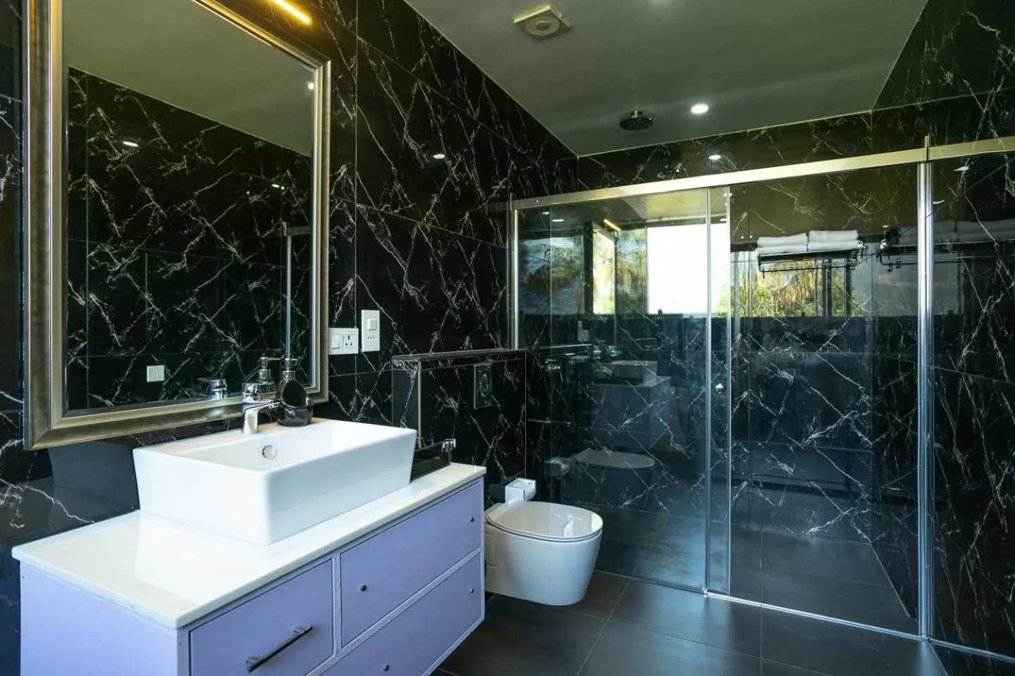 Shower, Bathroom in HOTEL WHITE HOUSE, Munnar