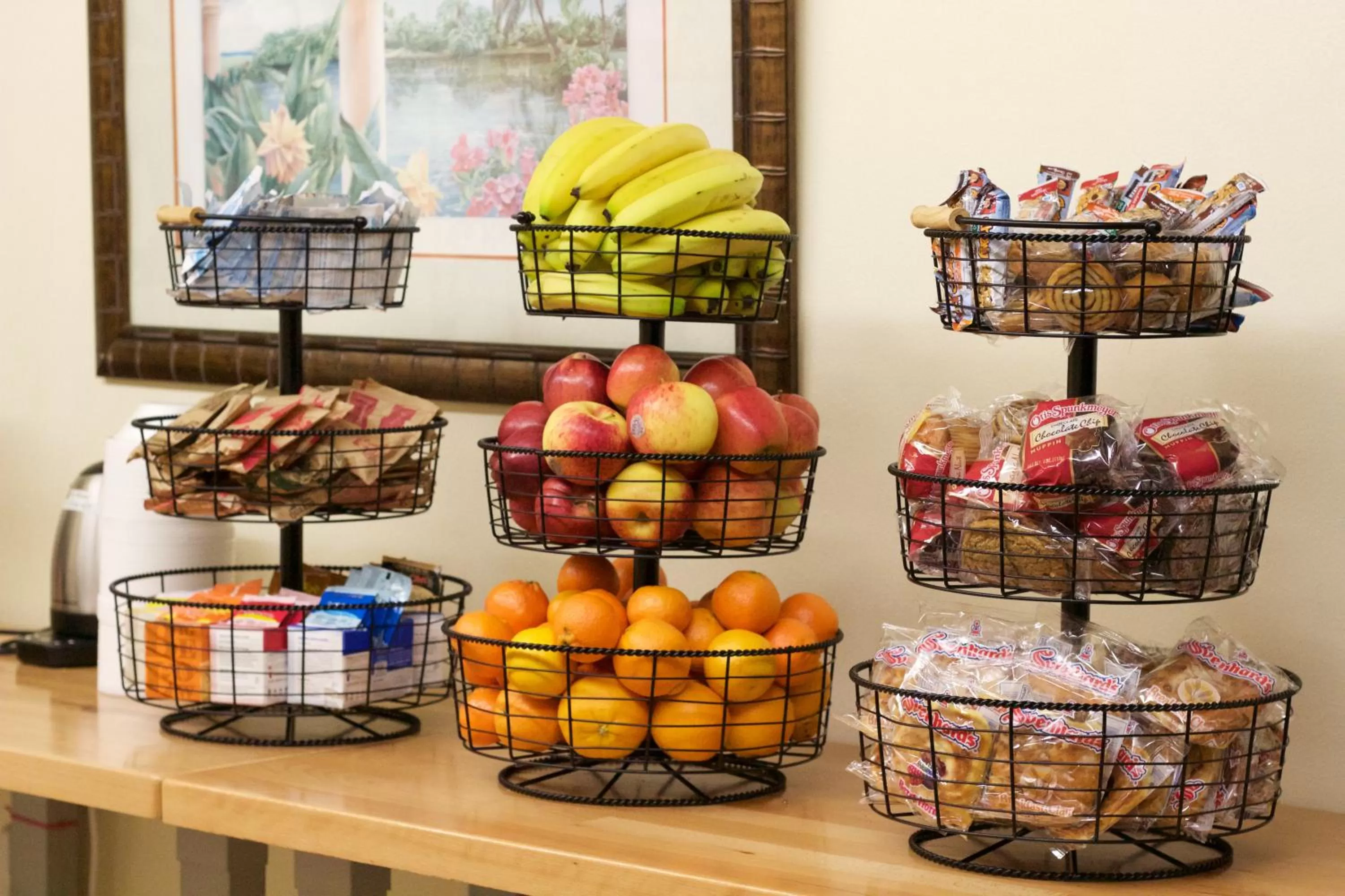 Continental breakfast in At Home Inn - Fort Pierce
