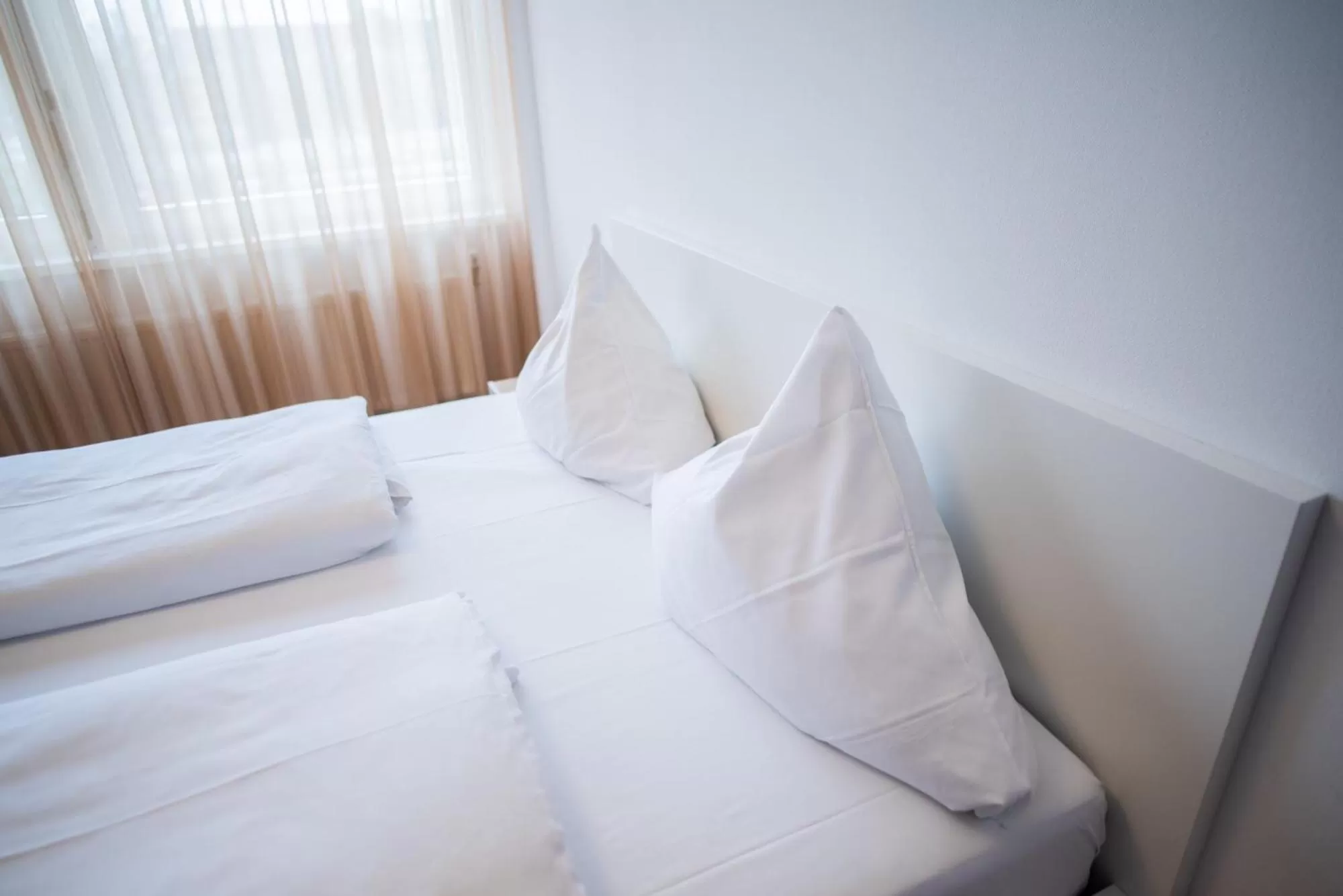 Photo of the whole room, Bed in Hotel Leo