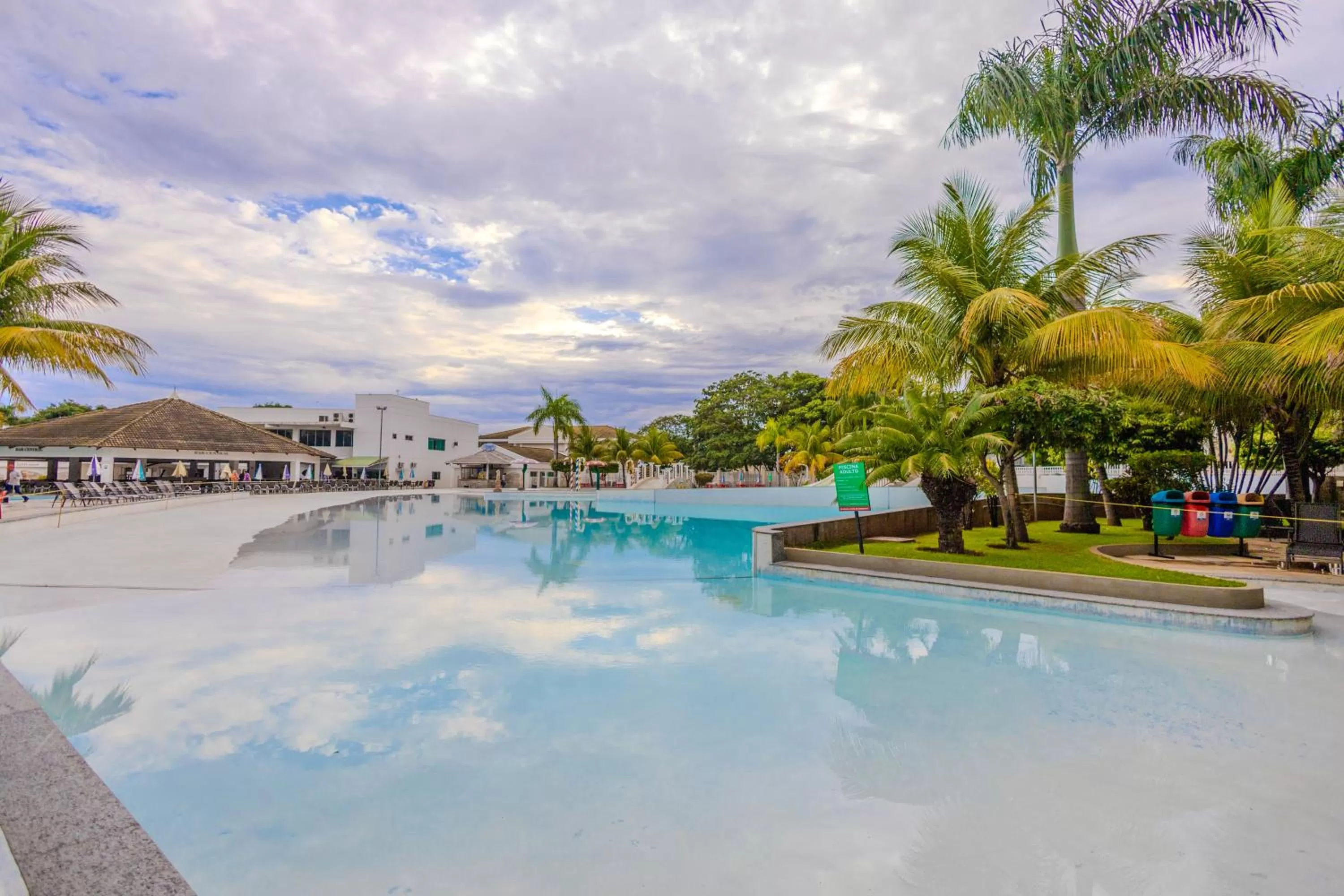 Swimming pool in LACQUA DIROMA III - BVTUR