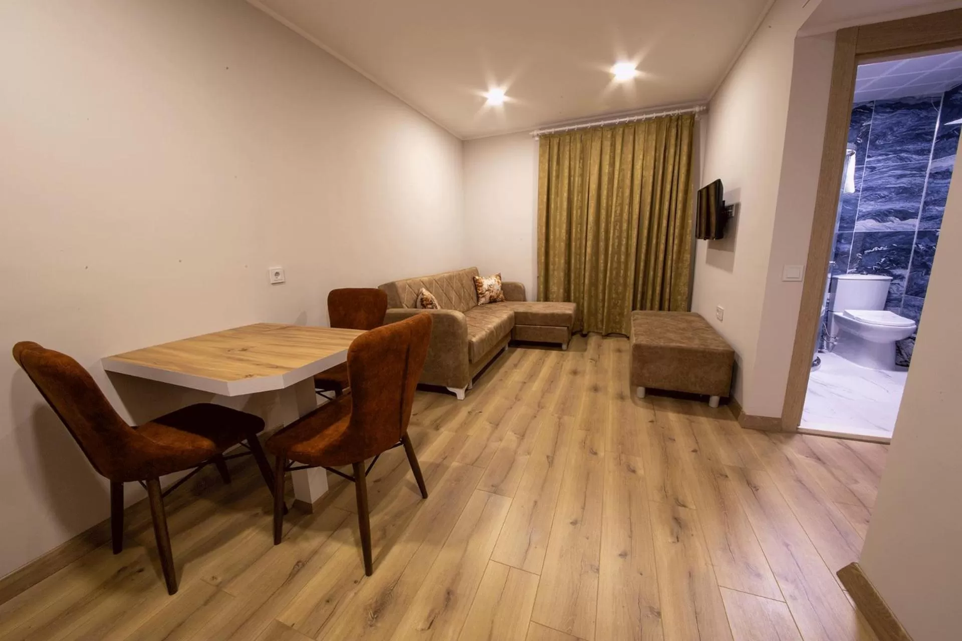 Dining Area in Huma Elite Hotel