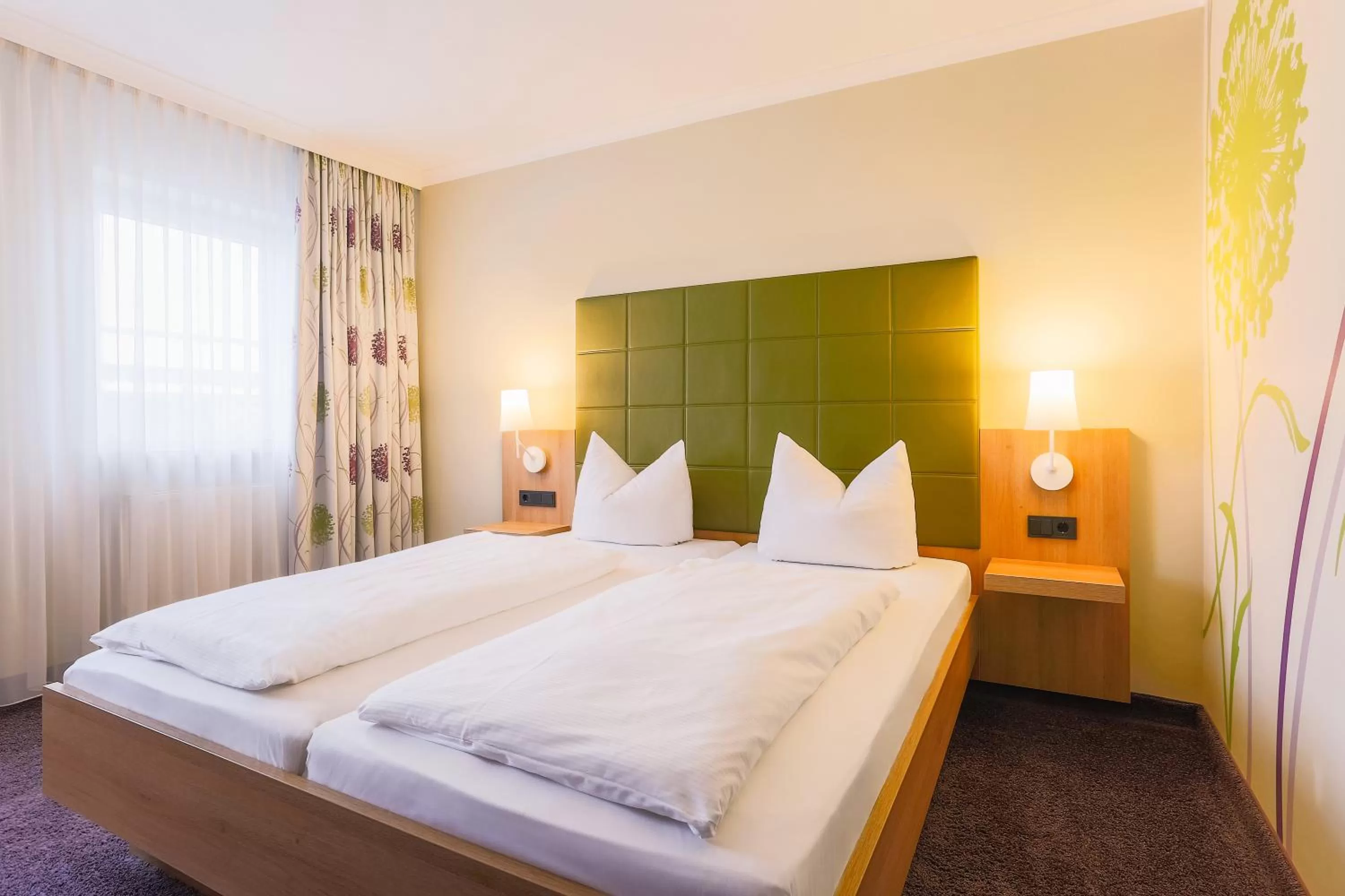 Photo of the whole room, Bed in Hotel - Restaurant Erich Rödiger