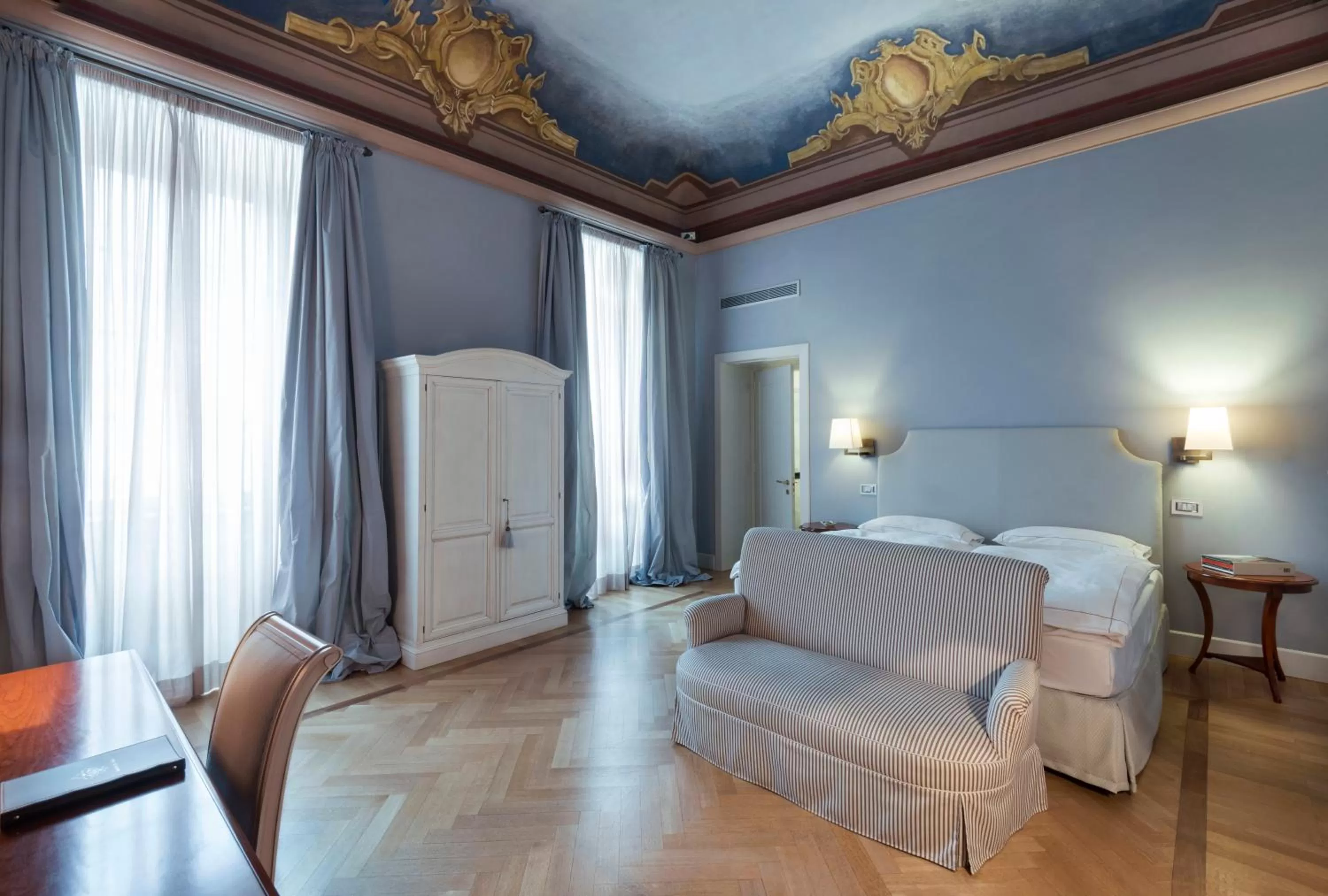 Day, Bed in Grand Hotel della Posta, WorldHotels Distinctive