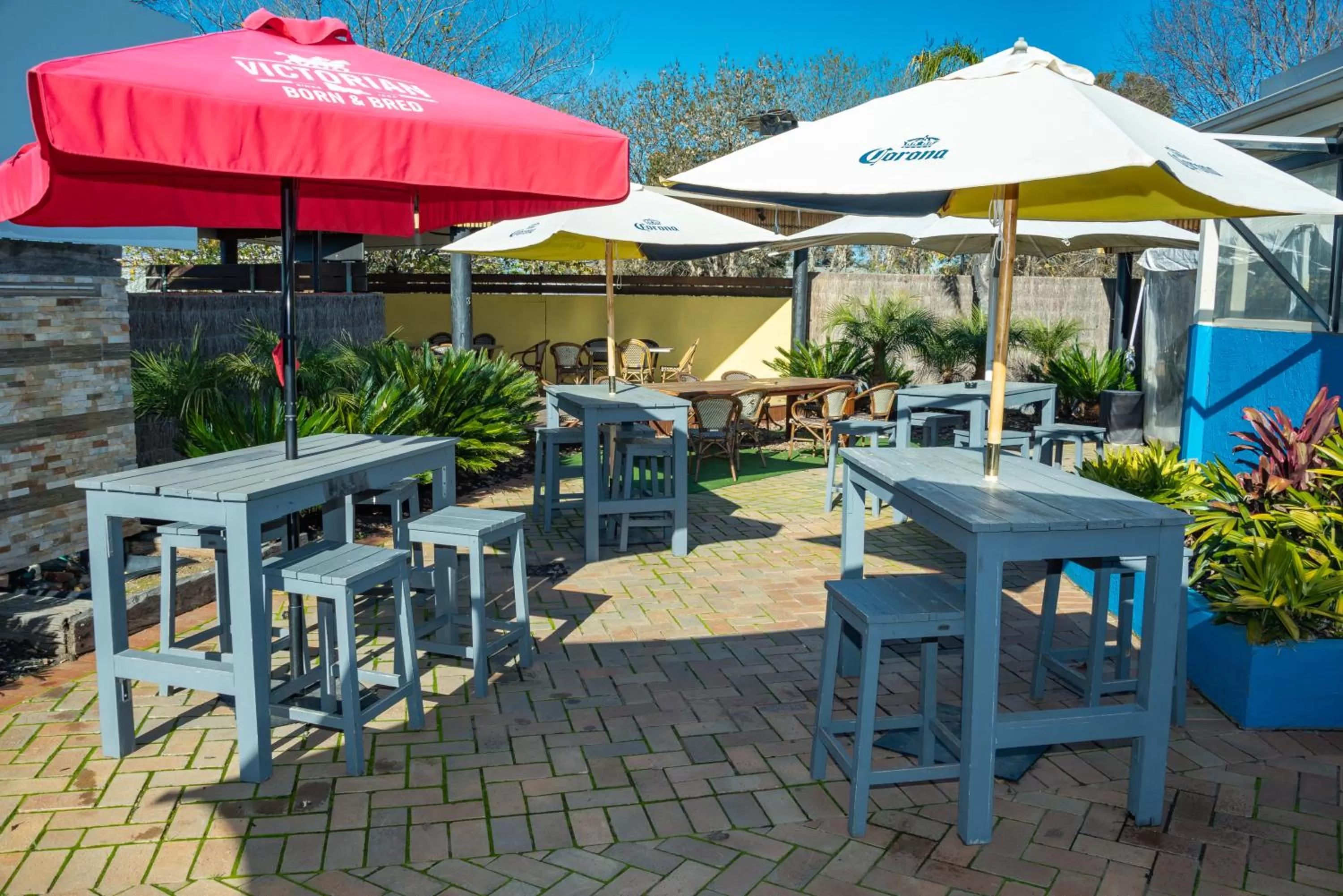 Patio in Peppermill Inn Motel