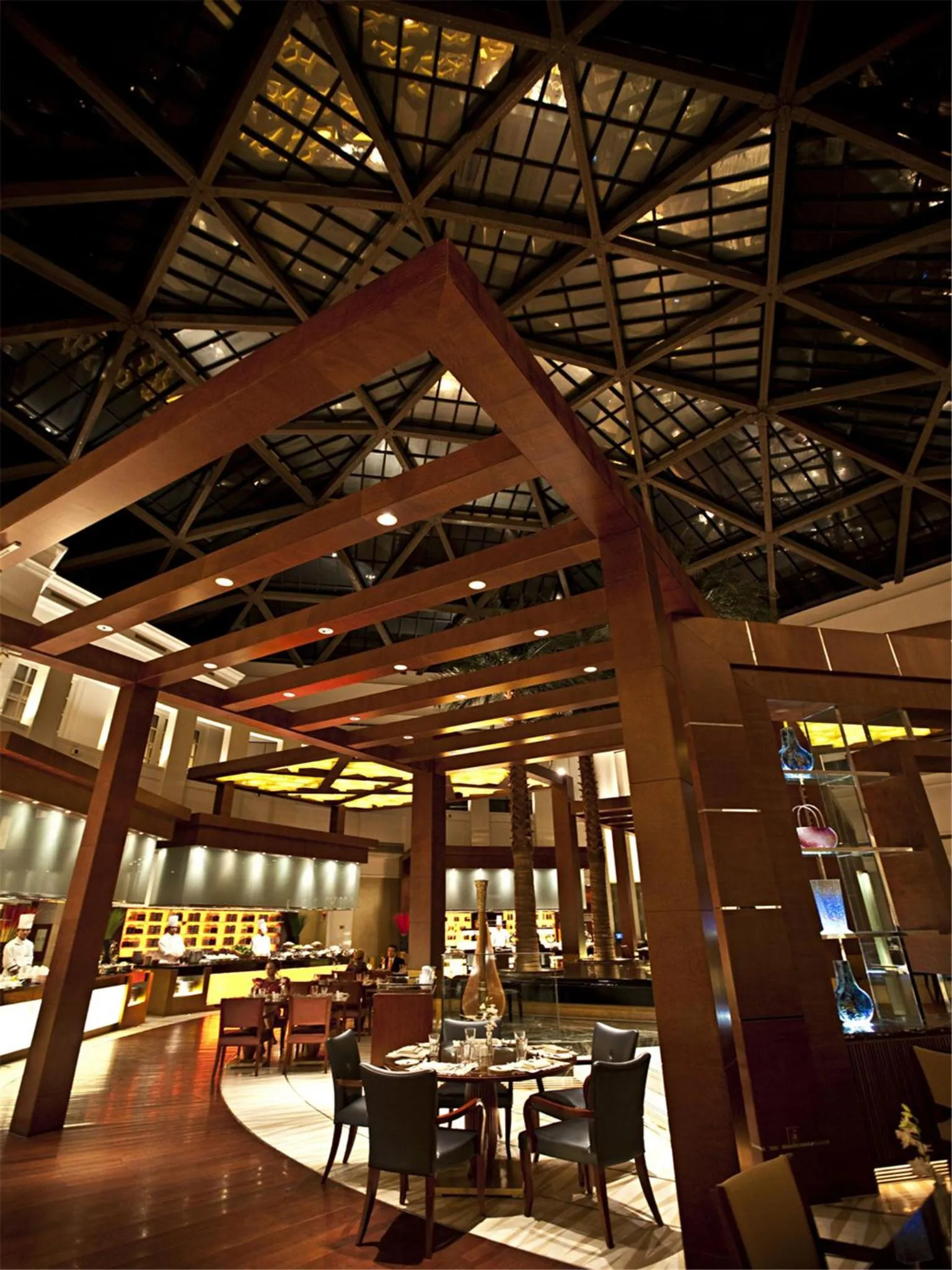 Restaurant/places to eat in The Kunlun Beijing Jin Jiang Radisson