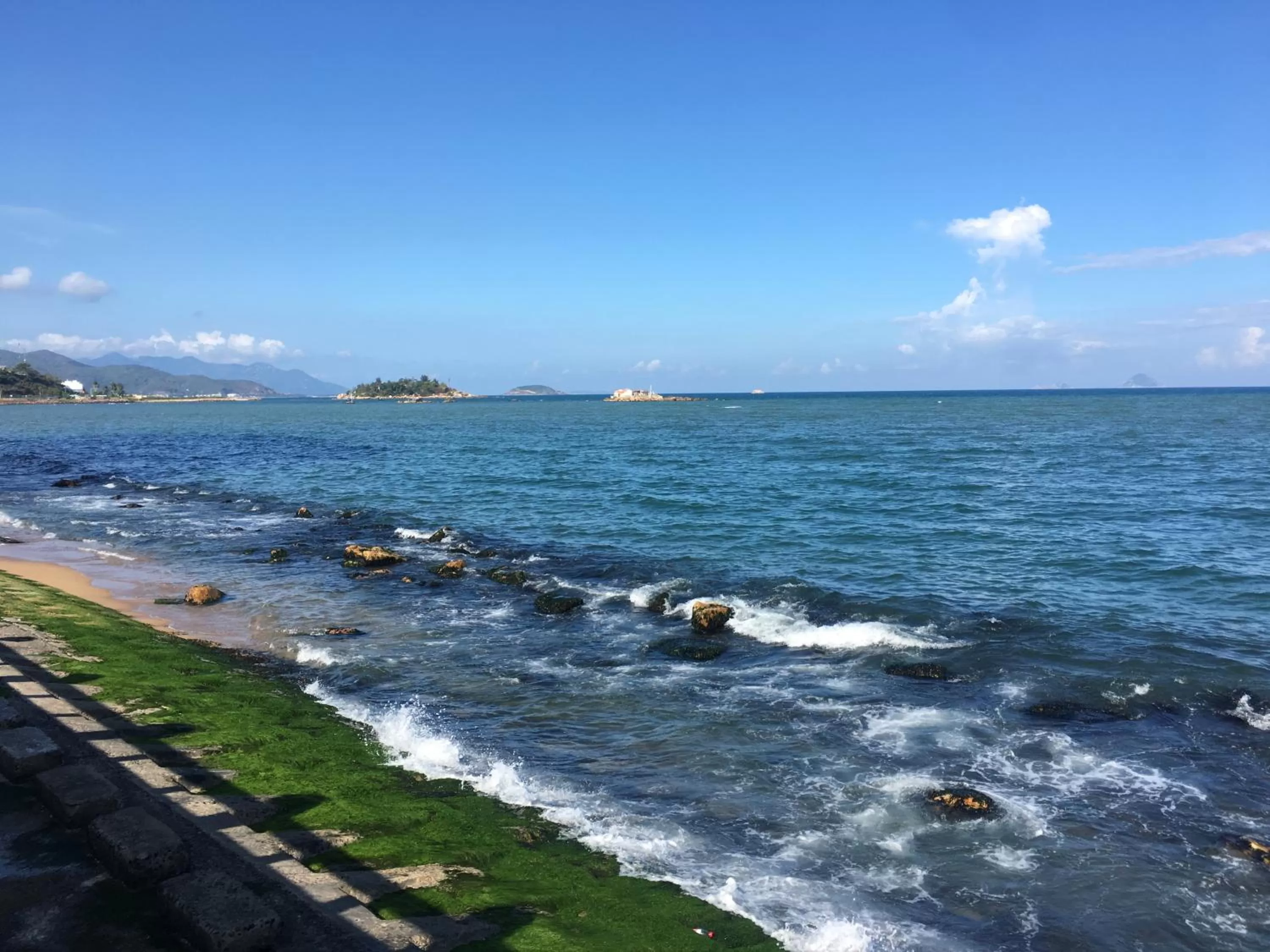 Moonlight Bay Hotel & Apartment