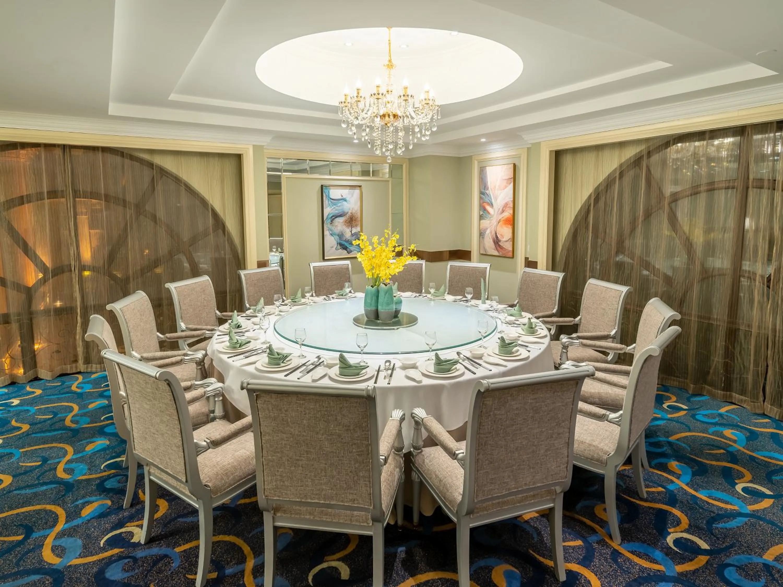 Restaurant/places to eat in Wyndham Shanghai Hongqiao