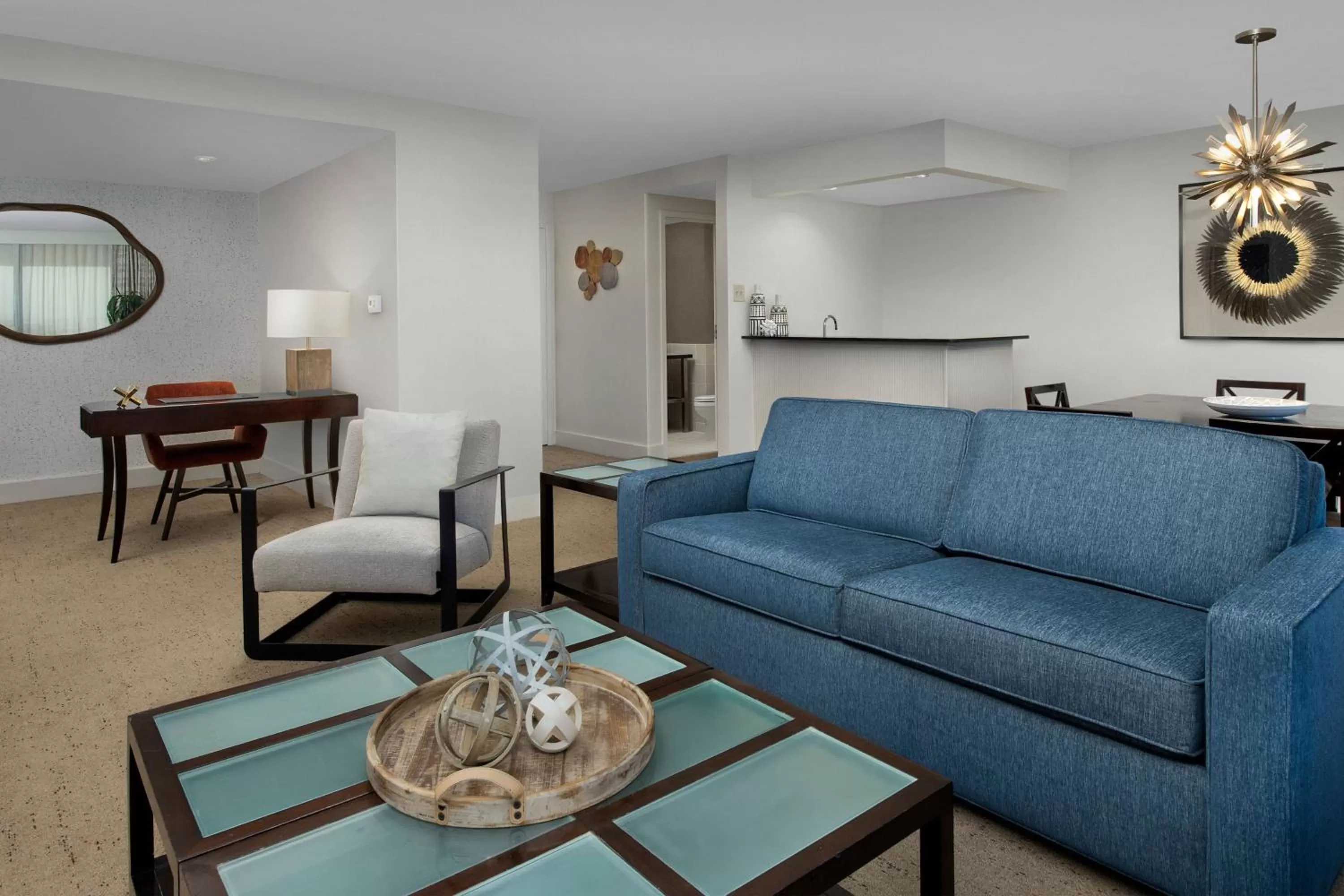 Photo of the whole room in The Westin Dallas Fort Worth Airport