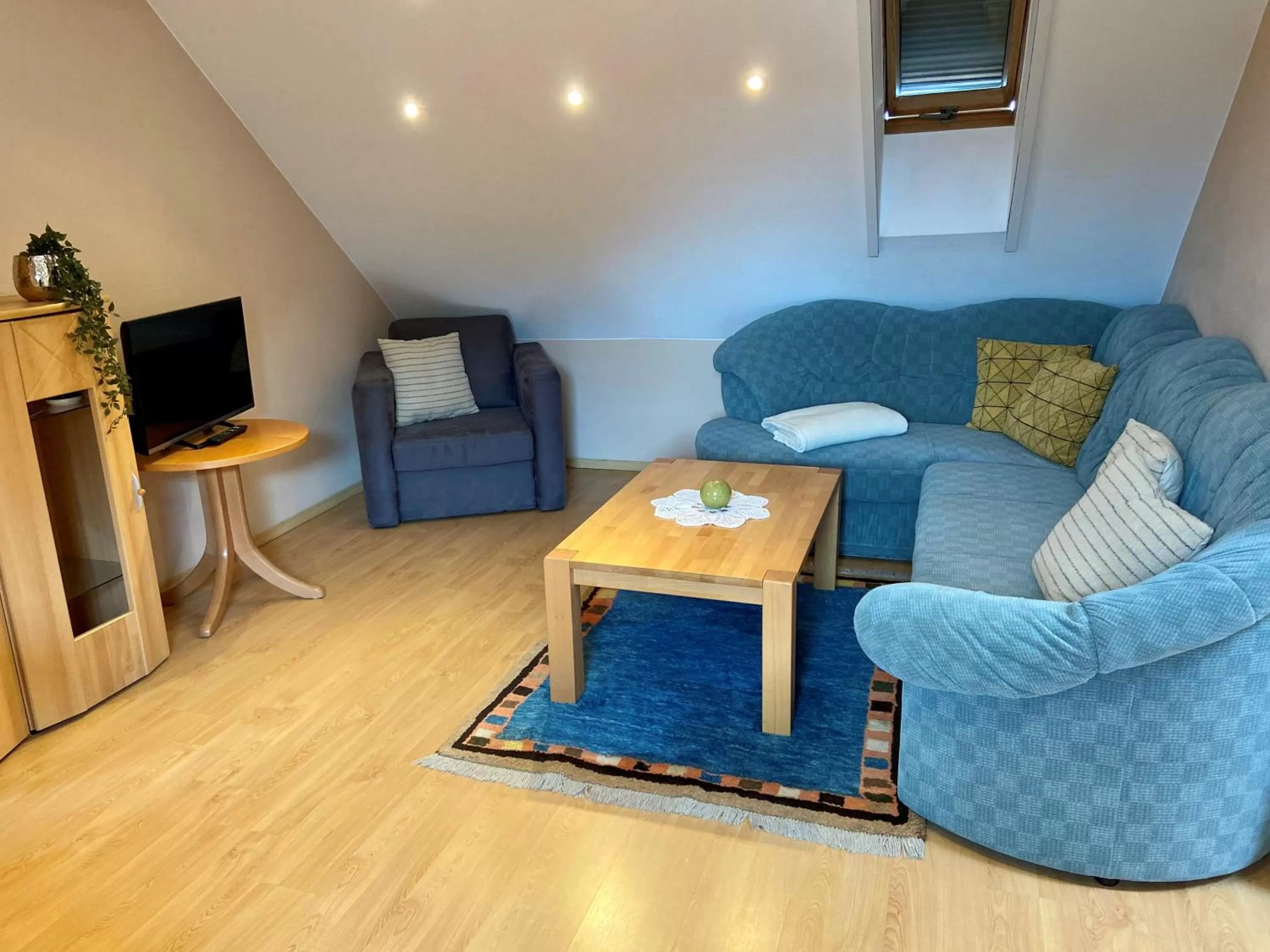 Bathroom, Seating Area in Hotel Bett & Frühstück